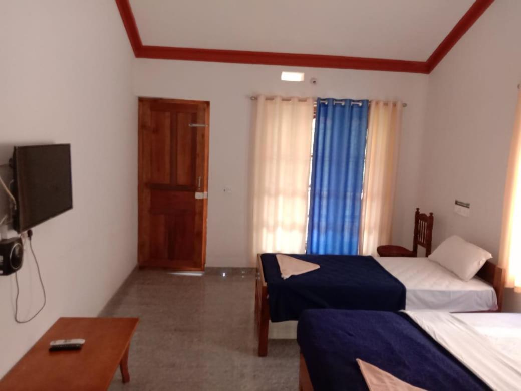 One-Bedroom House photo 1