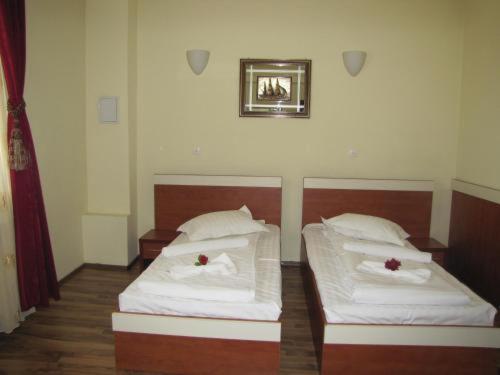 Economy Double Room photo 3