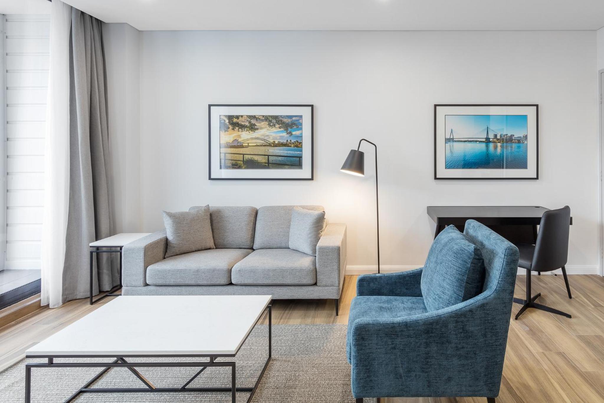 One-Bedroom Luxury King Suite photo 3