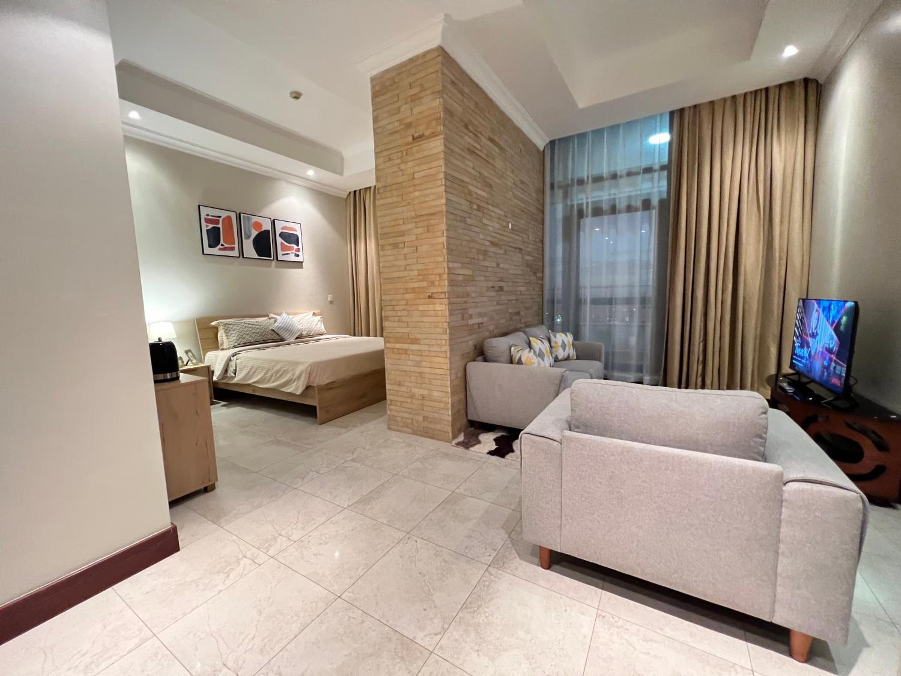 Penthouse Apartment - Photo 21