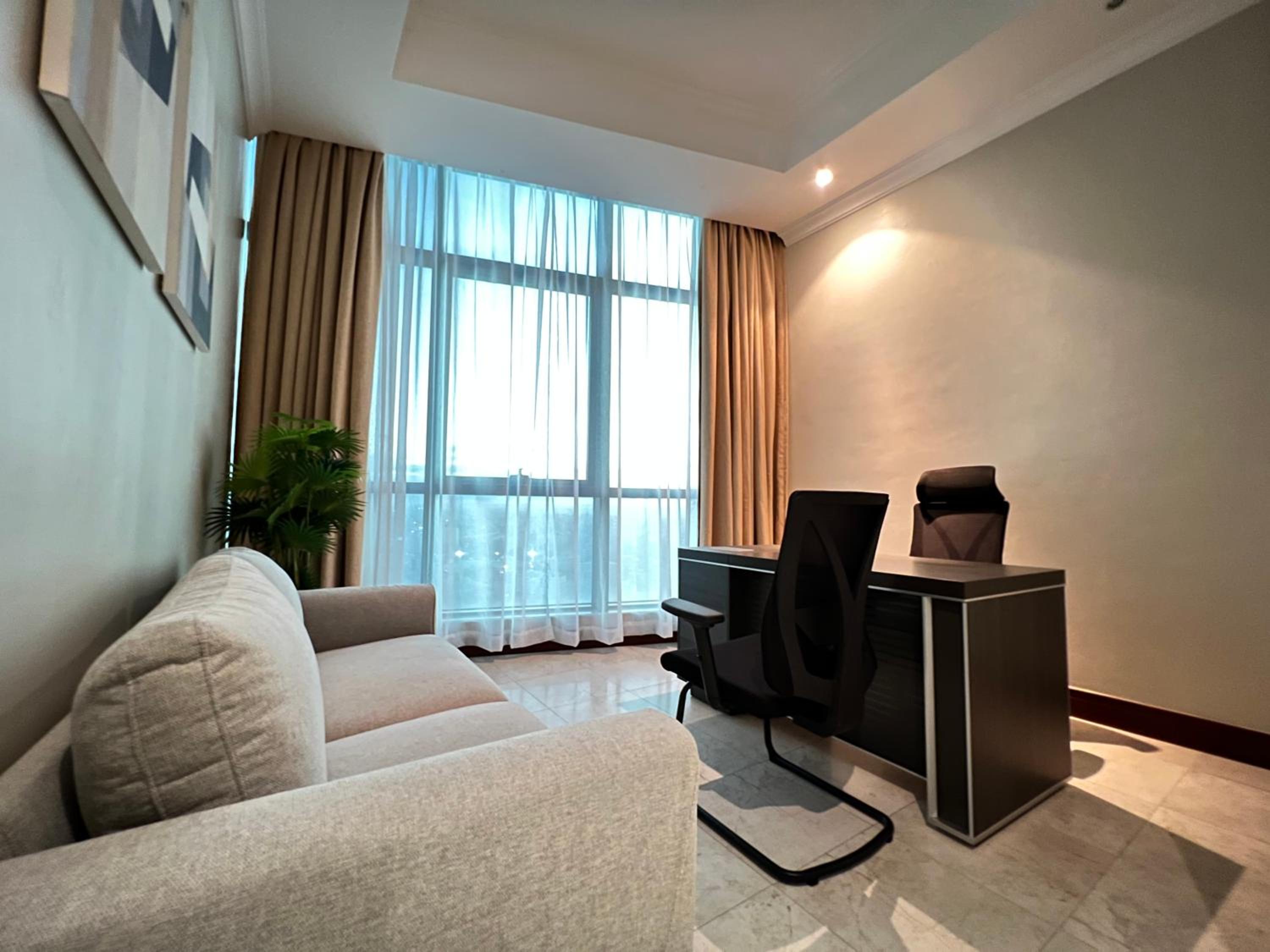 Penthouse Apartment - Photo 17