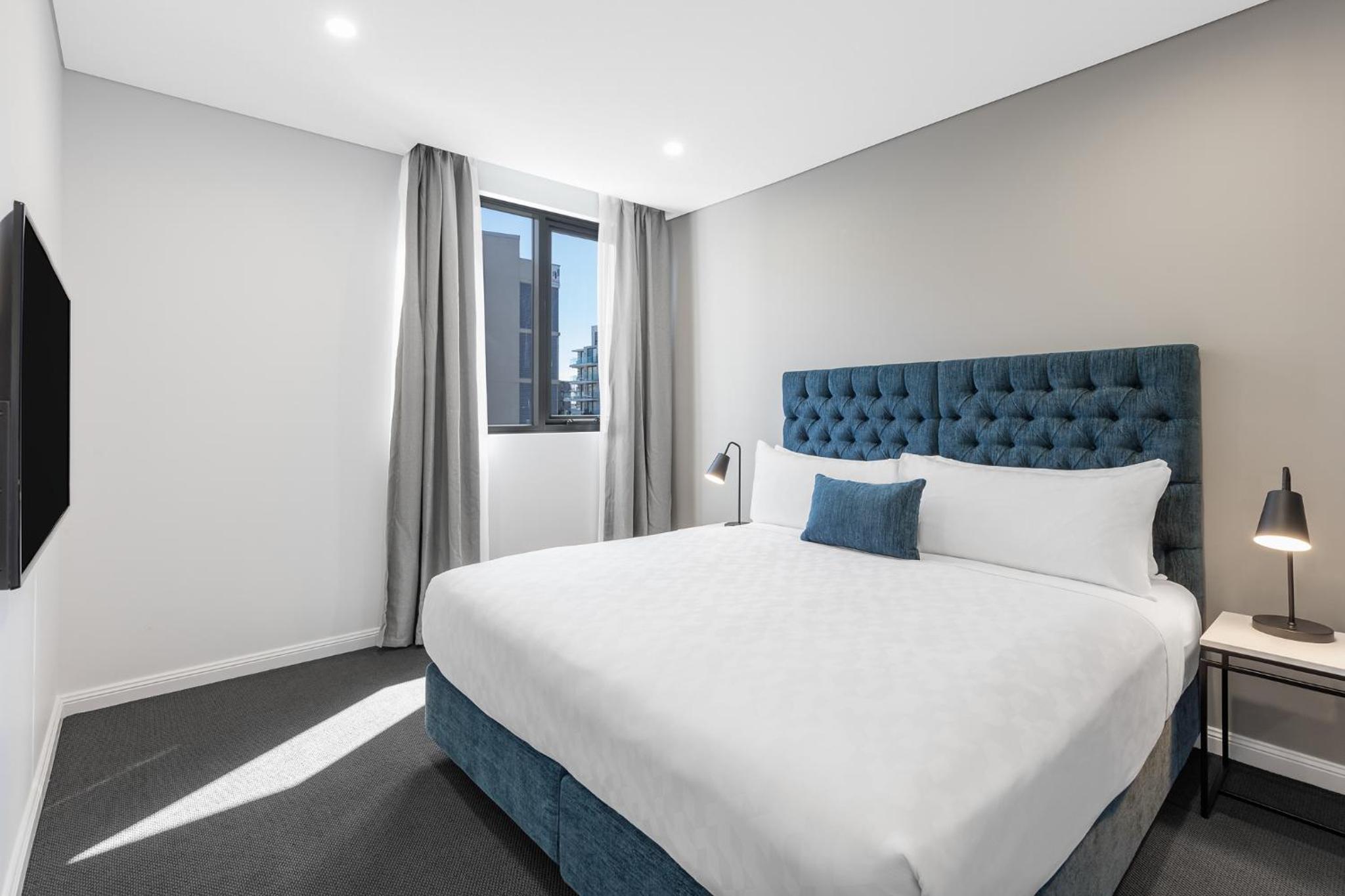 One-Bedroom Suite - Disability Access photo 3