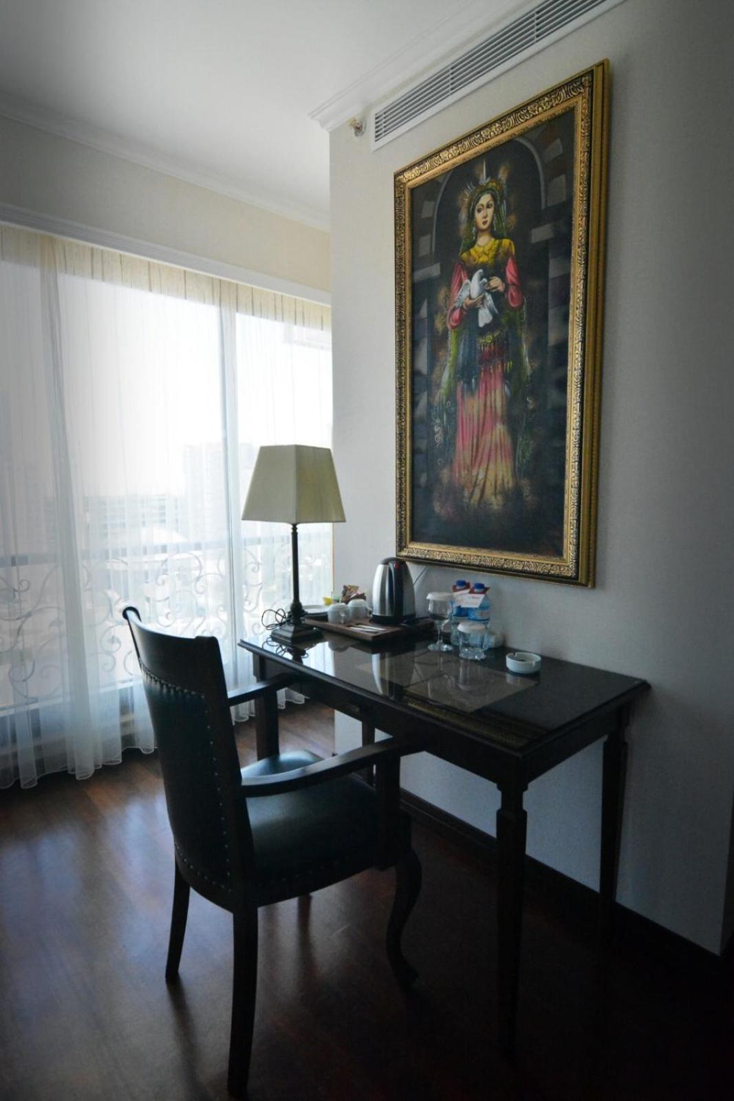 Standard Double or Twin Room - Photo 13