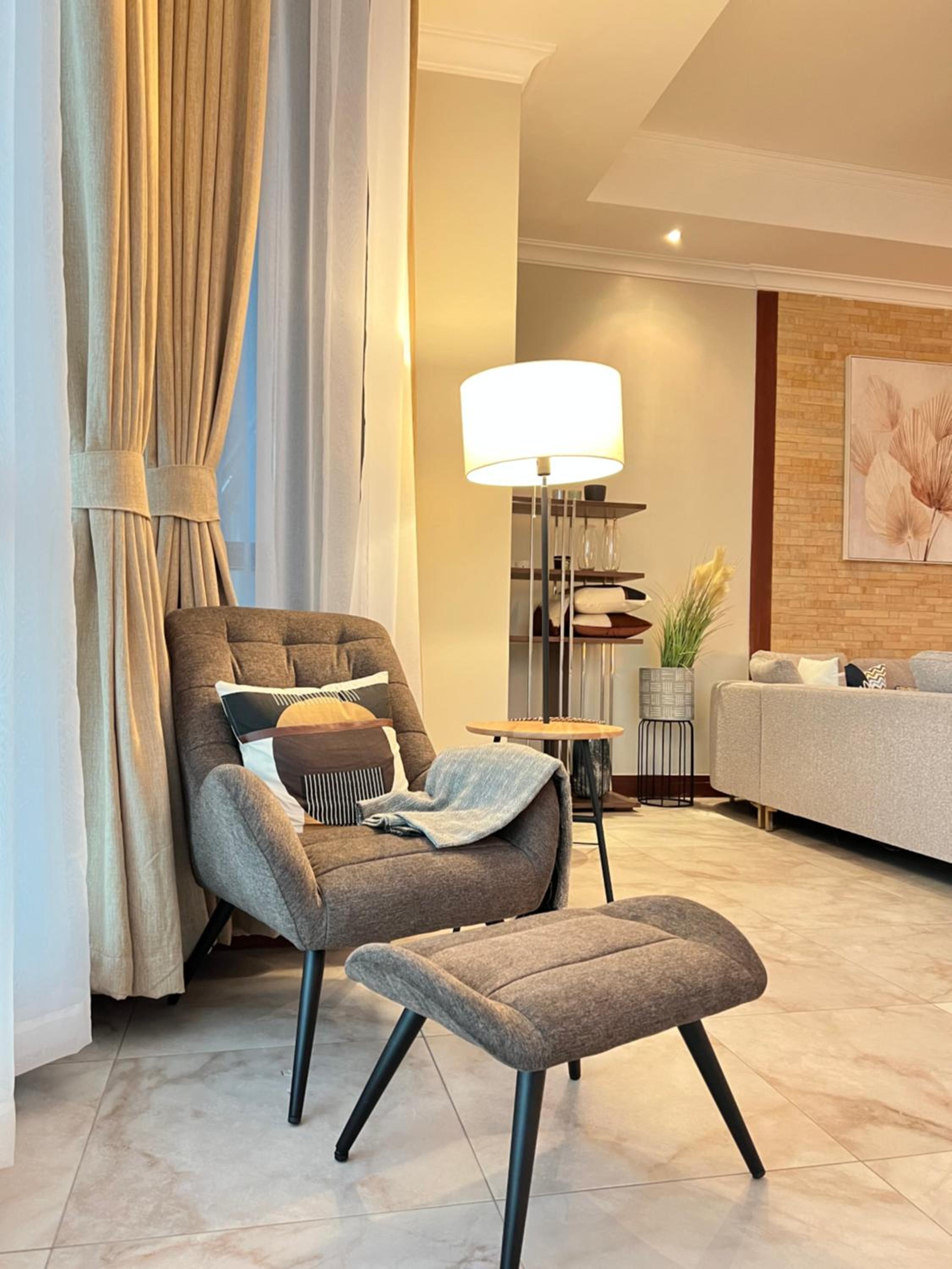 Penthouse Apartment - Photo 11