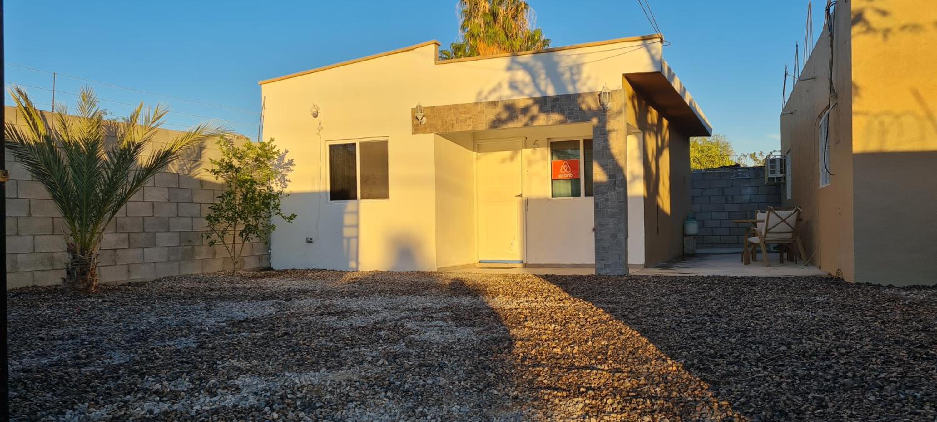 Two-Bedroom House - Photo 10