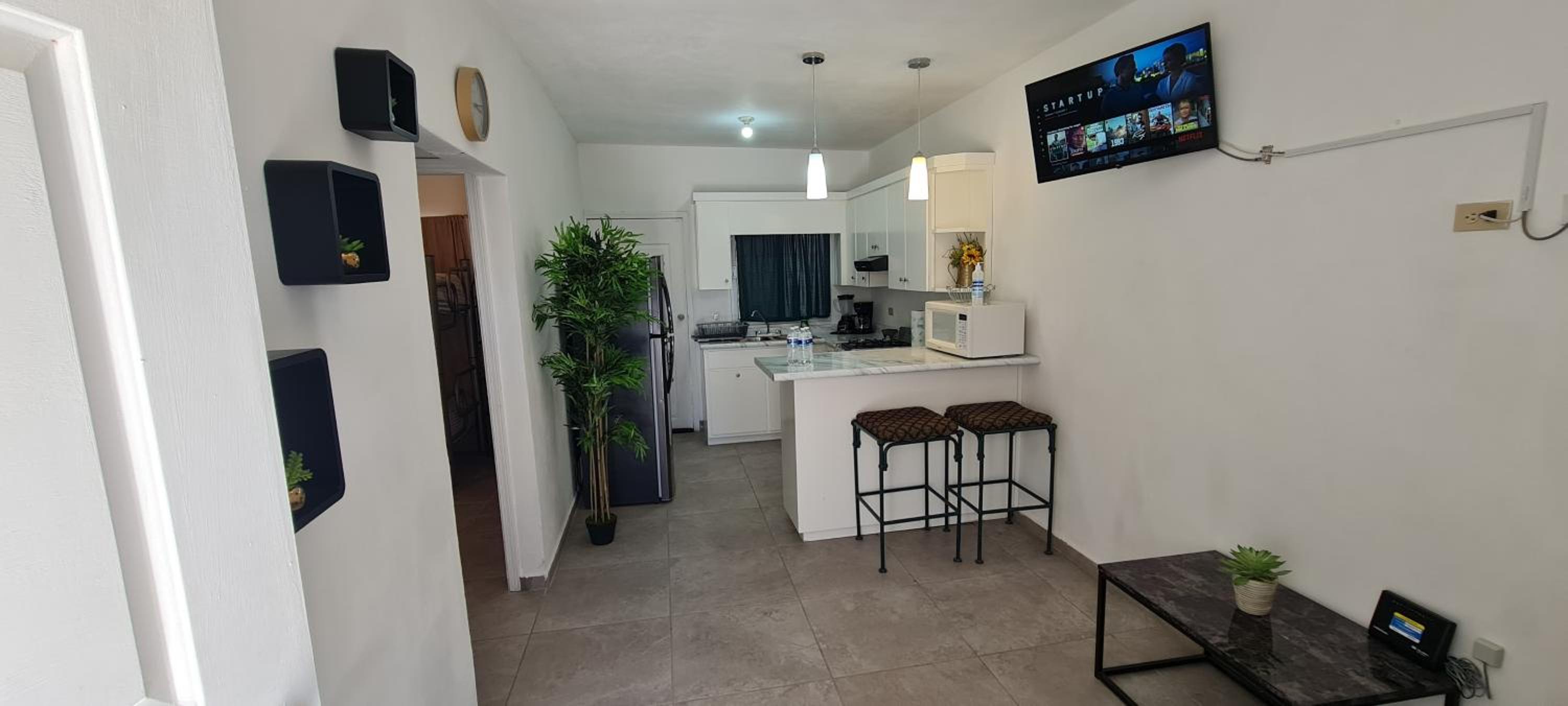 Two-Bedroom House - Photo 7