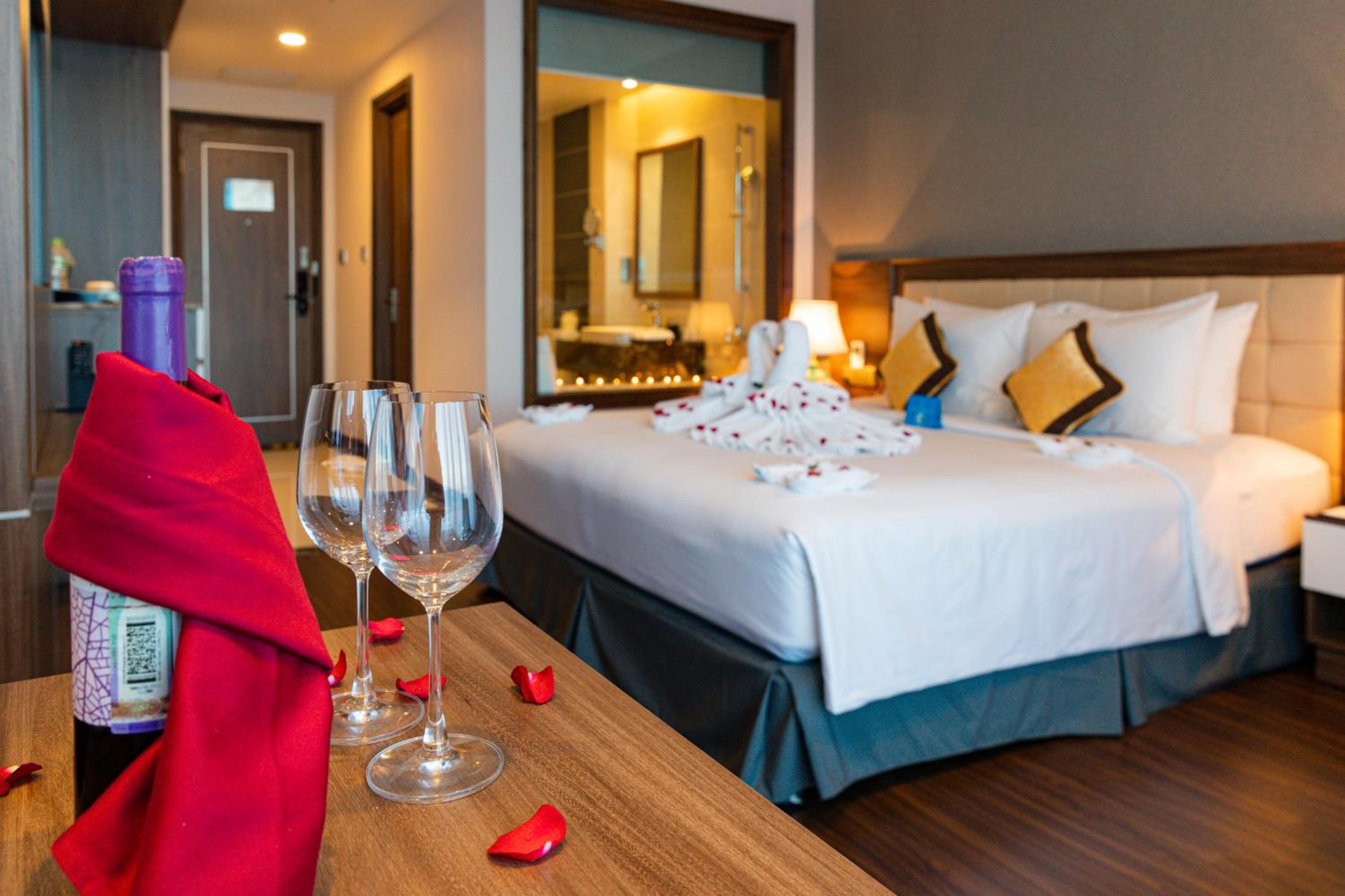 Deluxe Double Room with Sea View photo 2