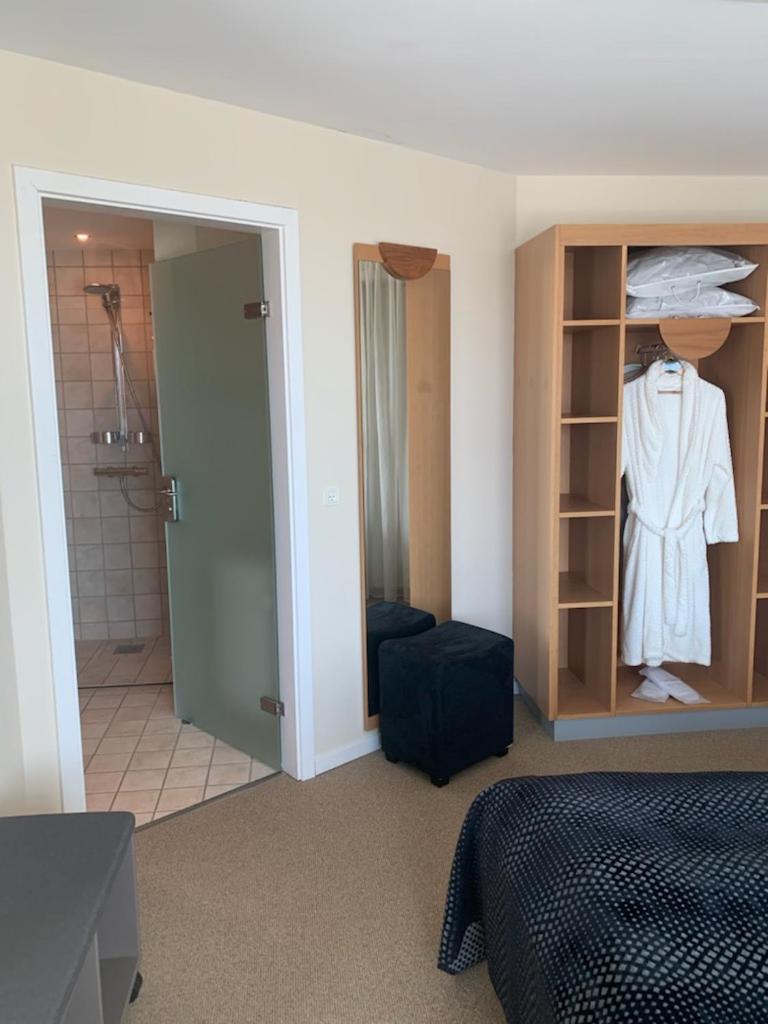 Suite - Photo 7