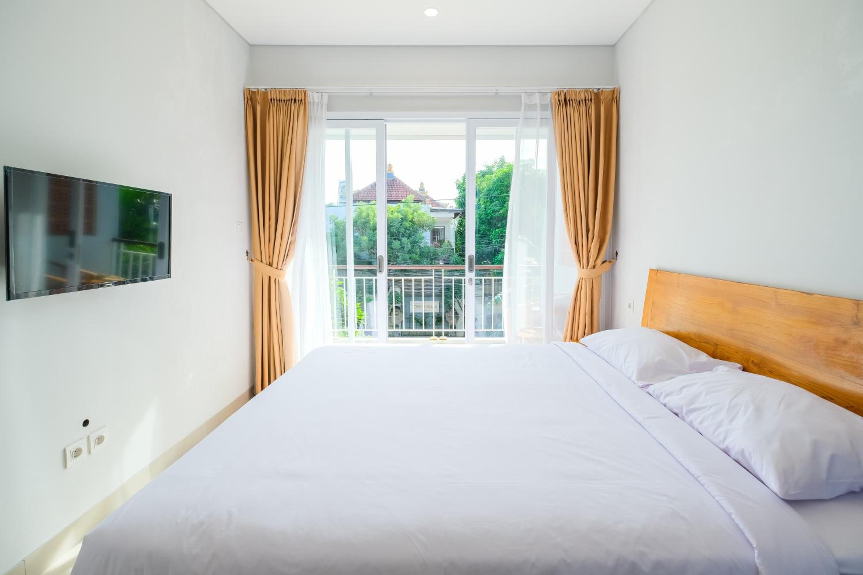 Standard Double Room - Photo 18