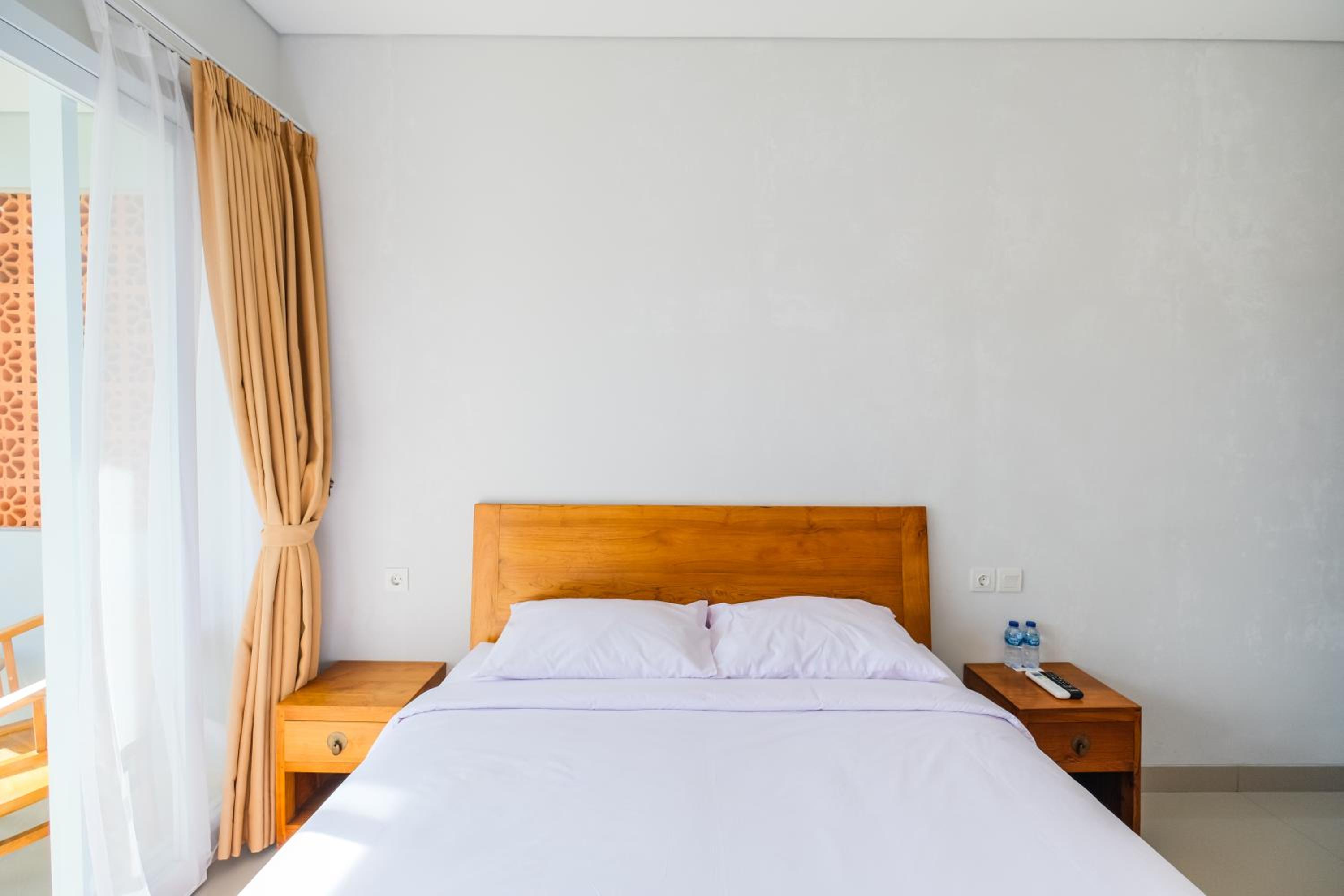 Standard Double Room - Photo 15