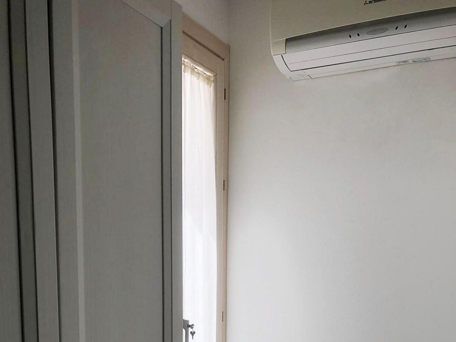 Economy Double Room - Photo 9