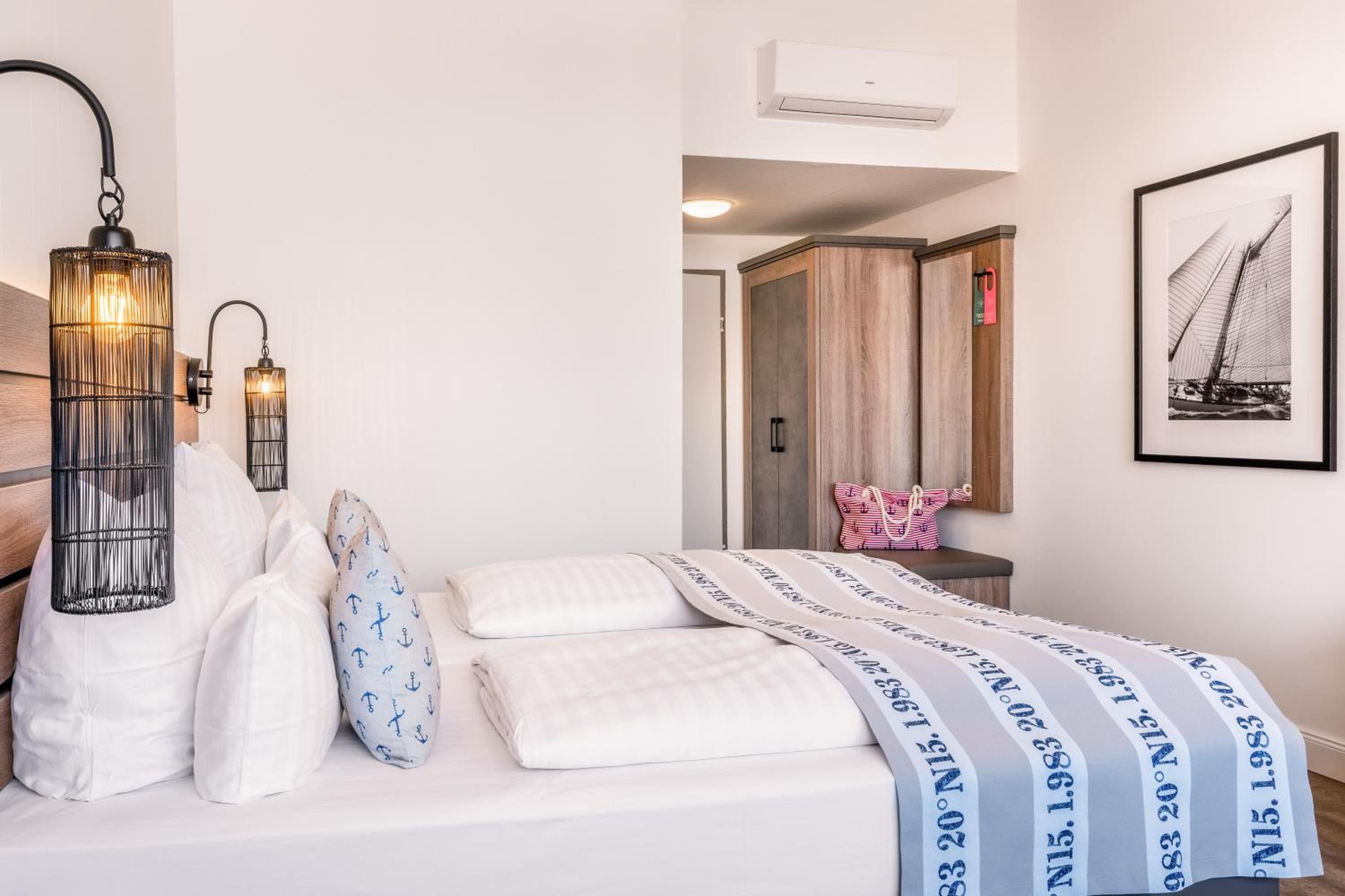 Small Double Room - Photo 4