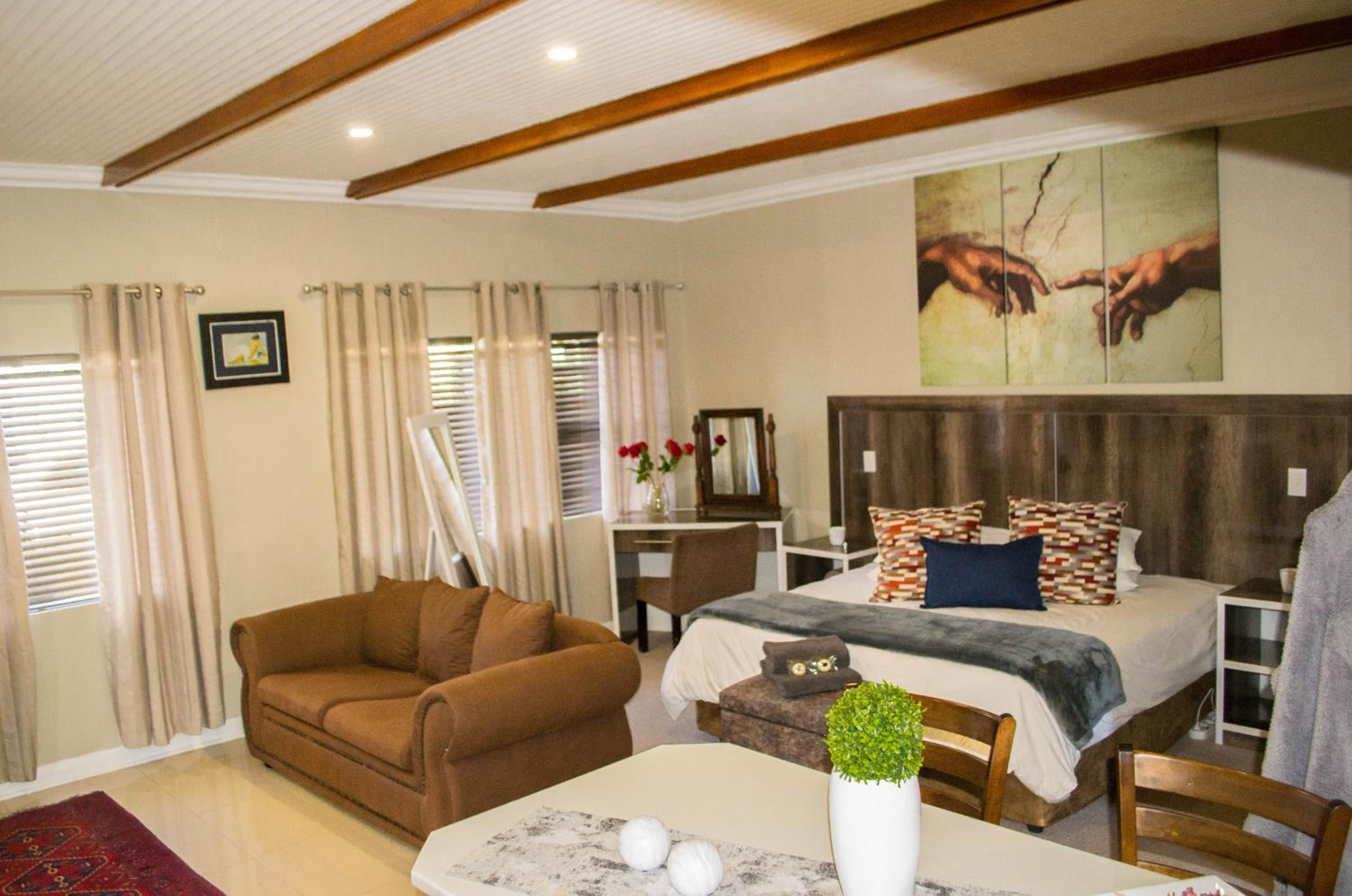 Executive Suite photo 2