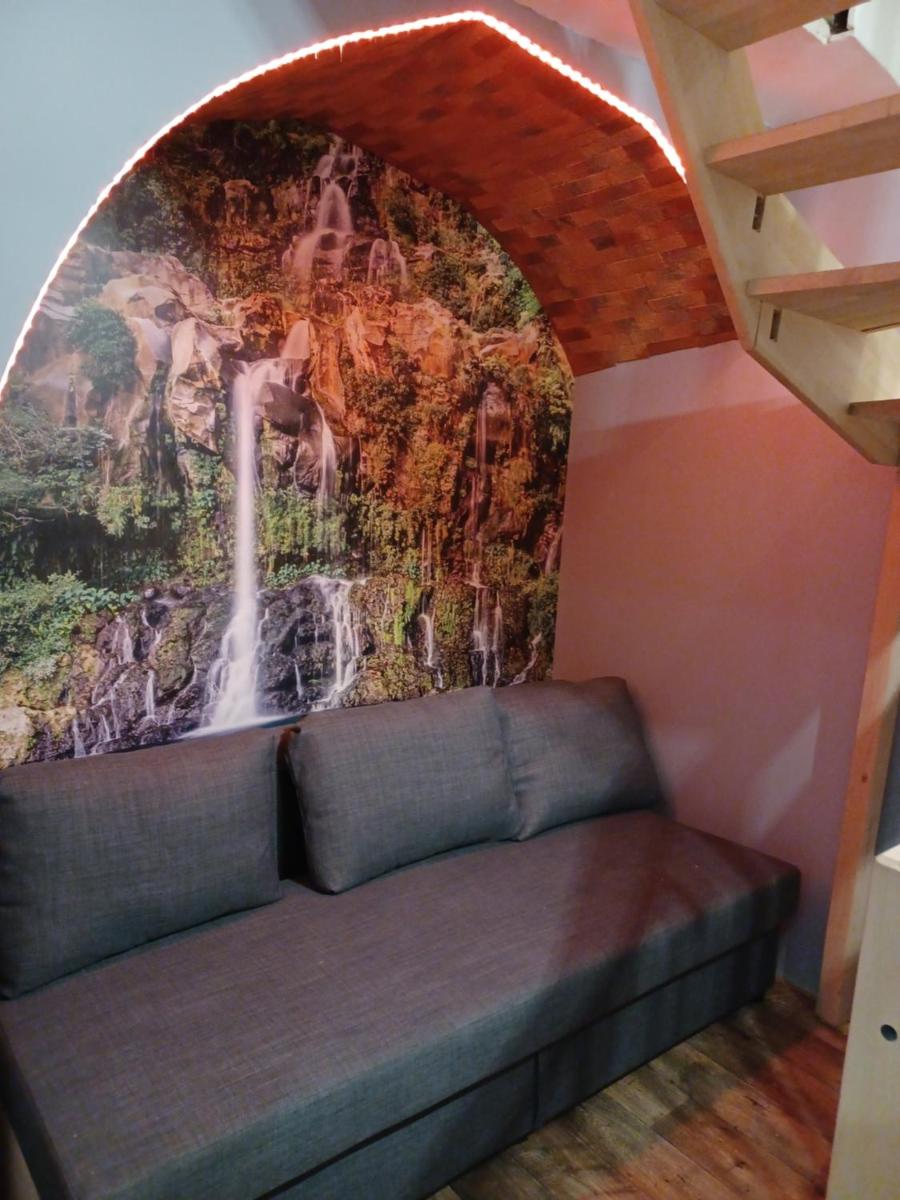 Apartment - Split Level - Photo 10