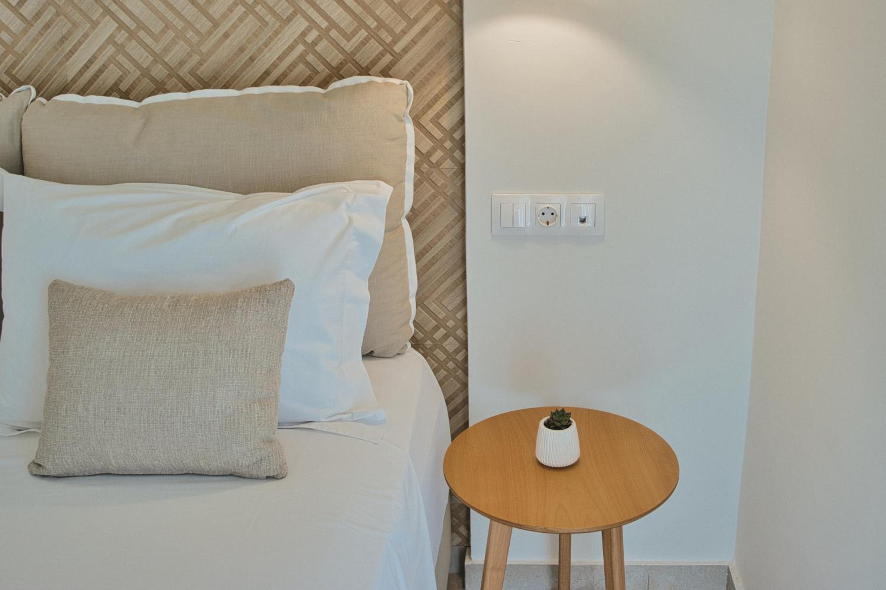 Suite with Terrace - Photo 4