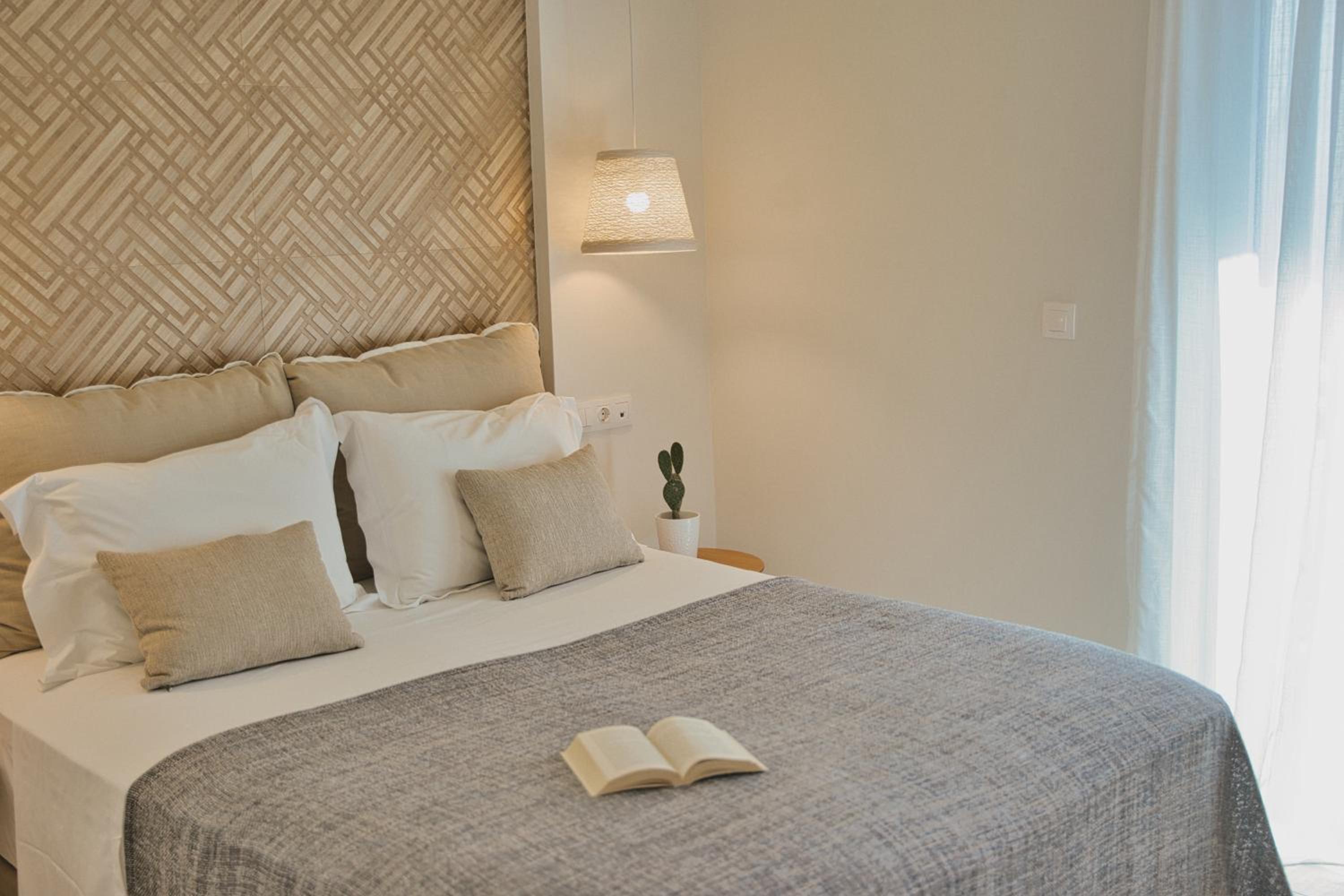 Suite with Garden View - Photo 1