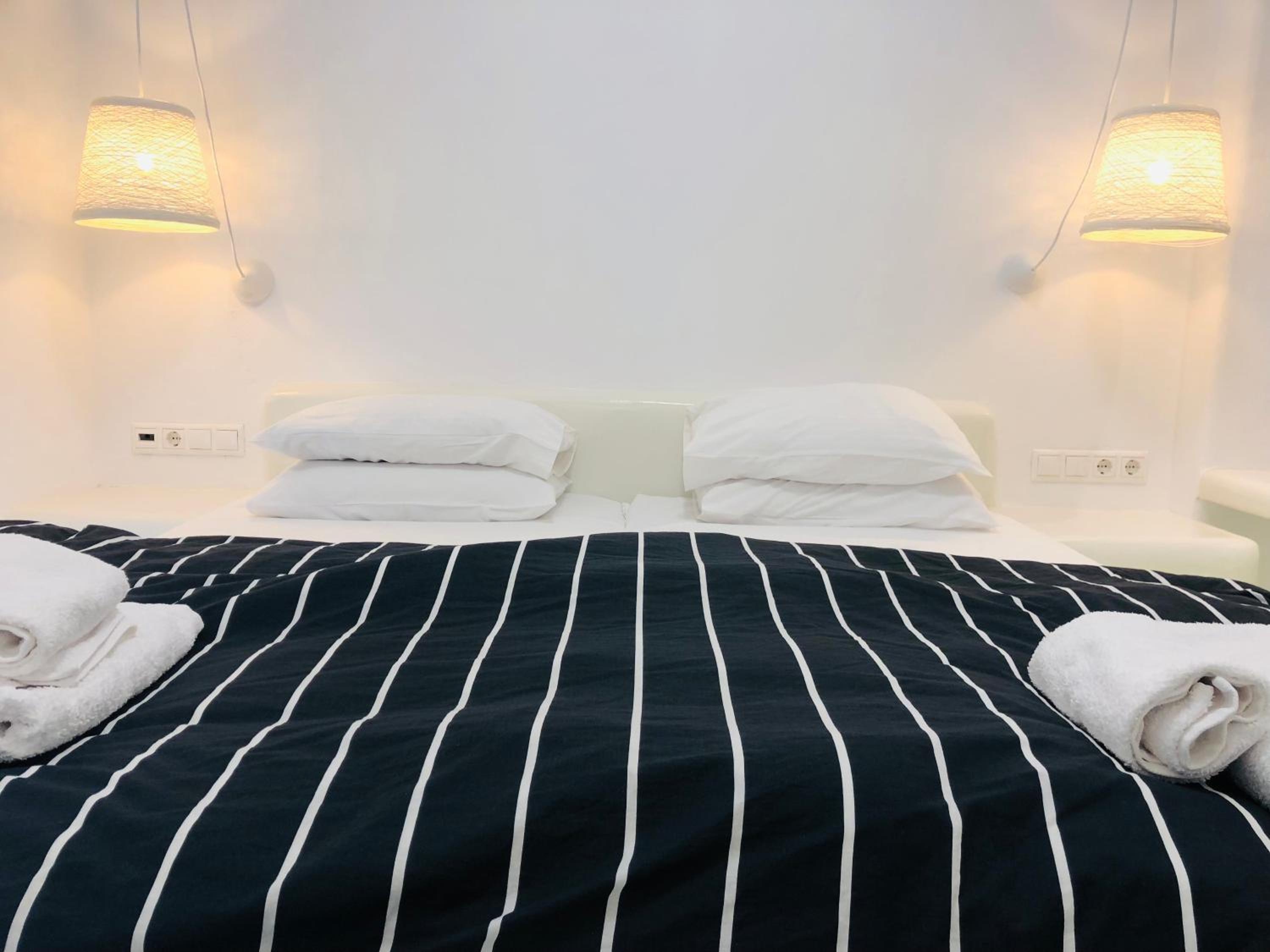 Deluxe Double or Twin Room with Balcony photo 3