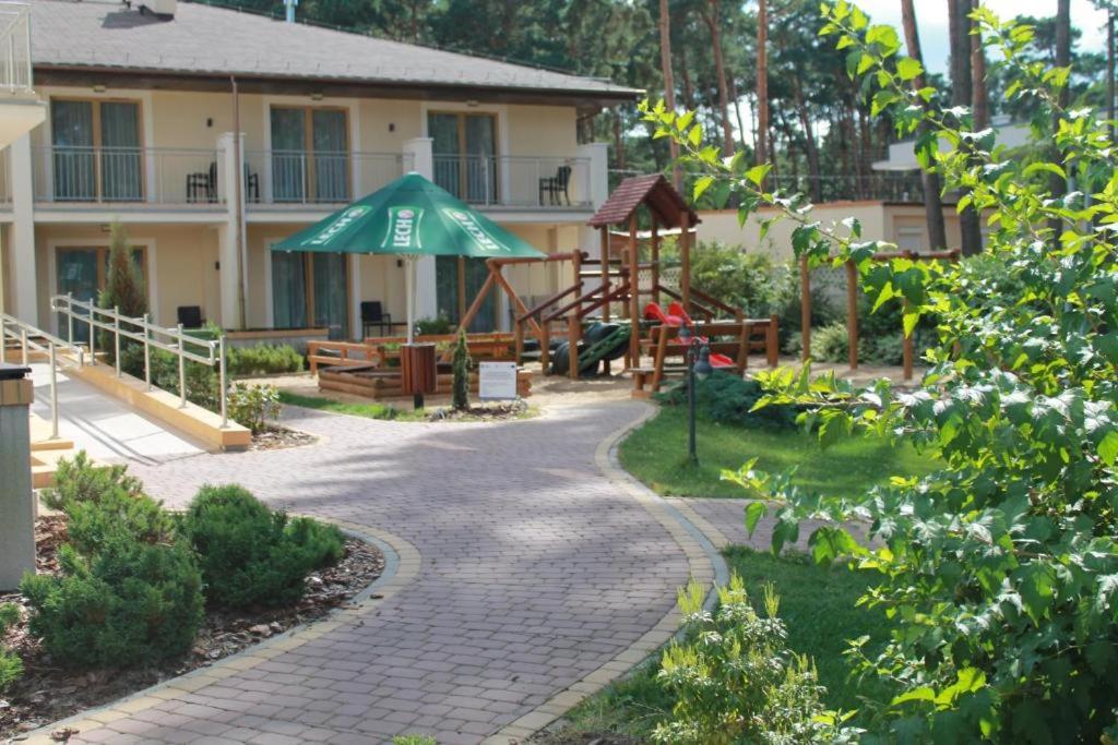 One-Bedroom Bungalow - Photo 6