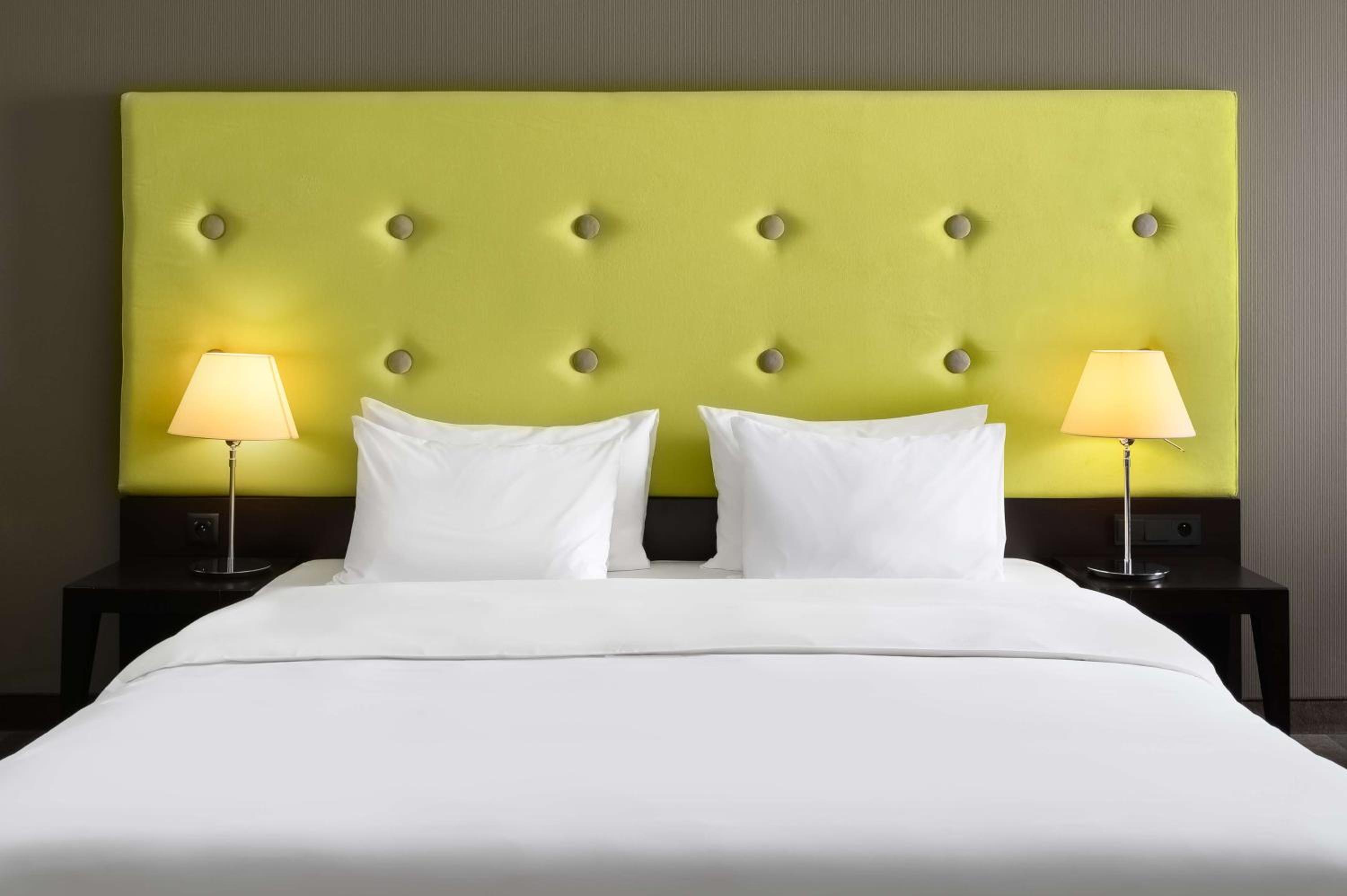 Premium Room - Photo 11