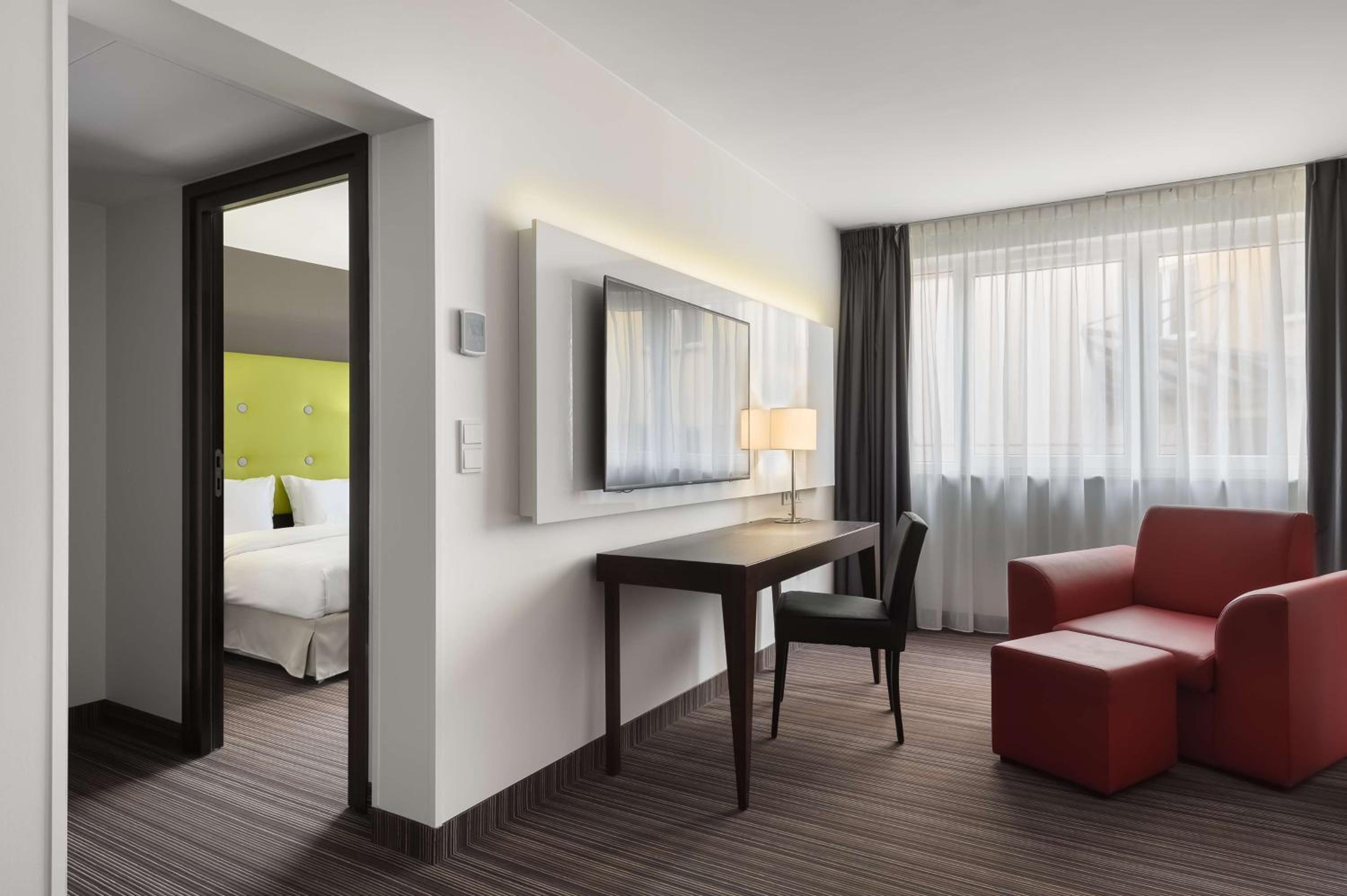 Family Suite - Photo 1