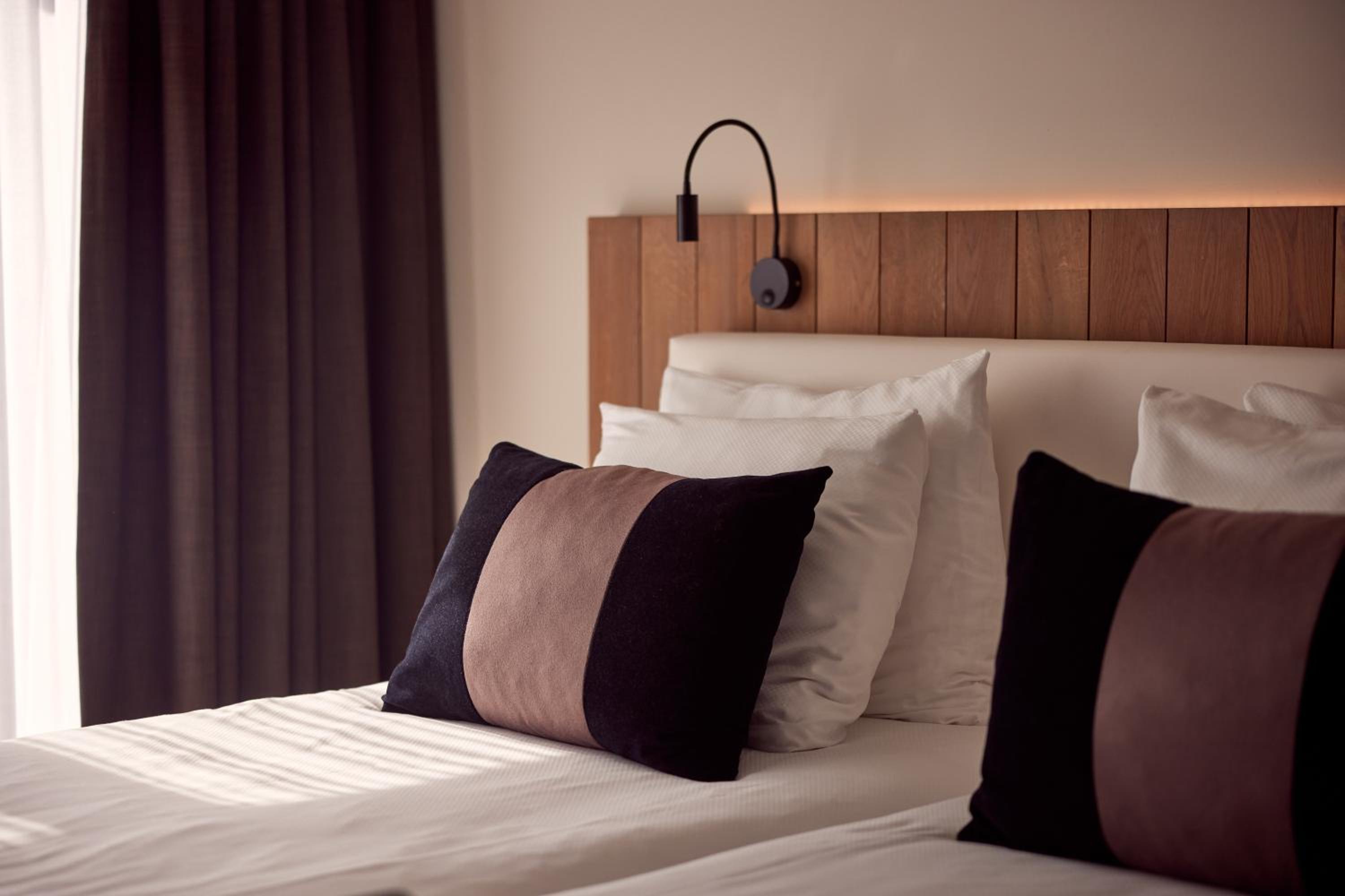 Superior Double or Twin Room - Photo 10