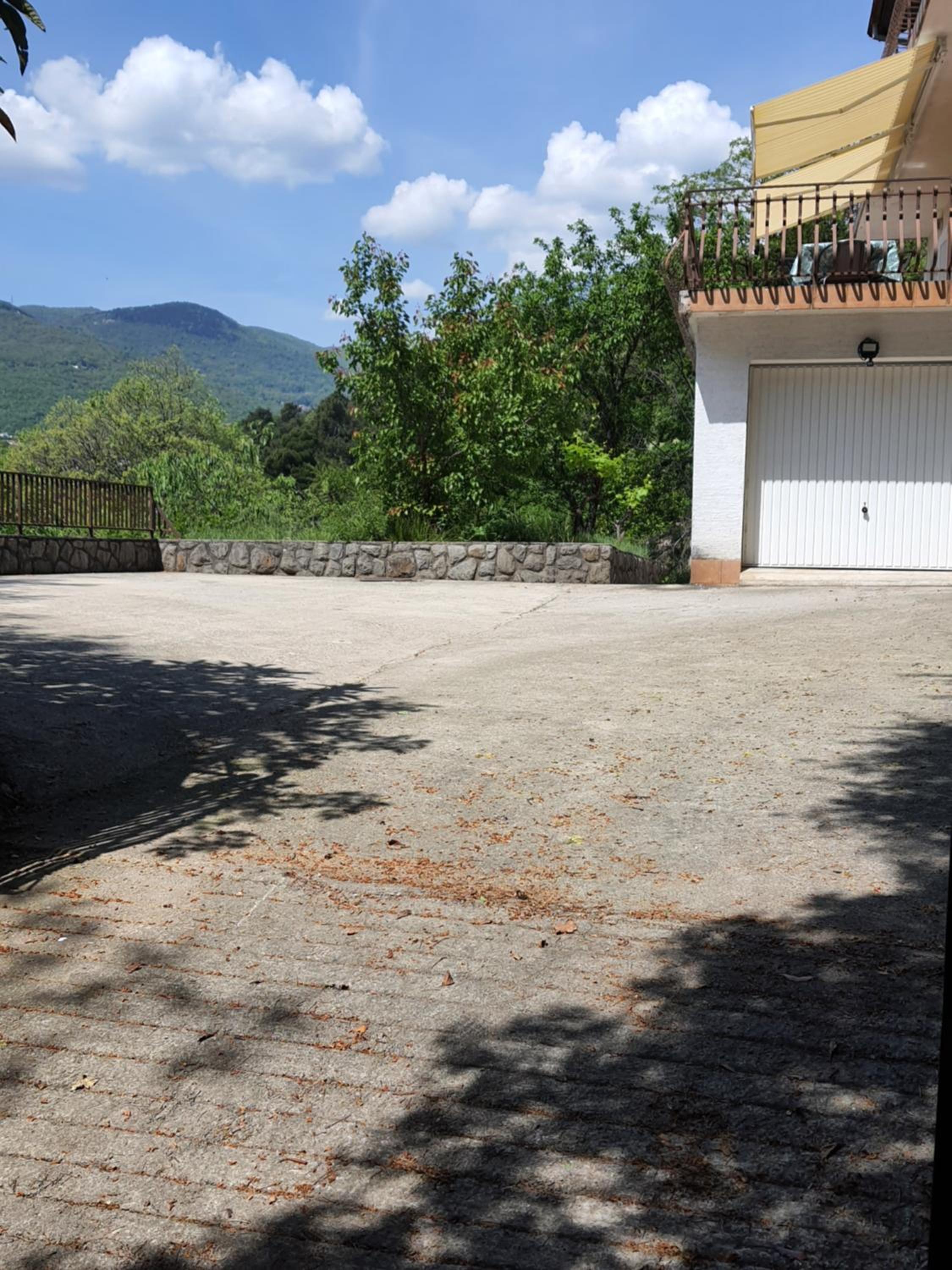 Four-Bedroom House - Photo 21