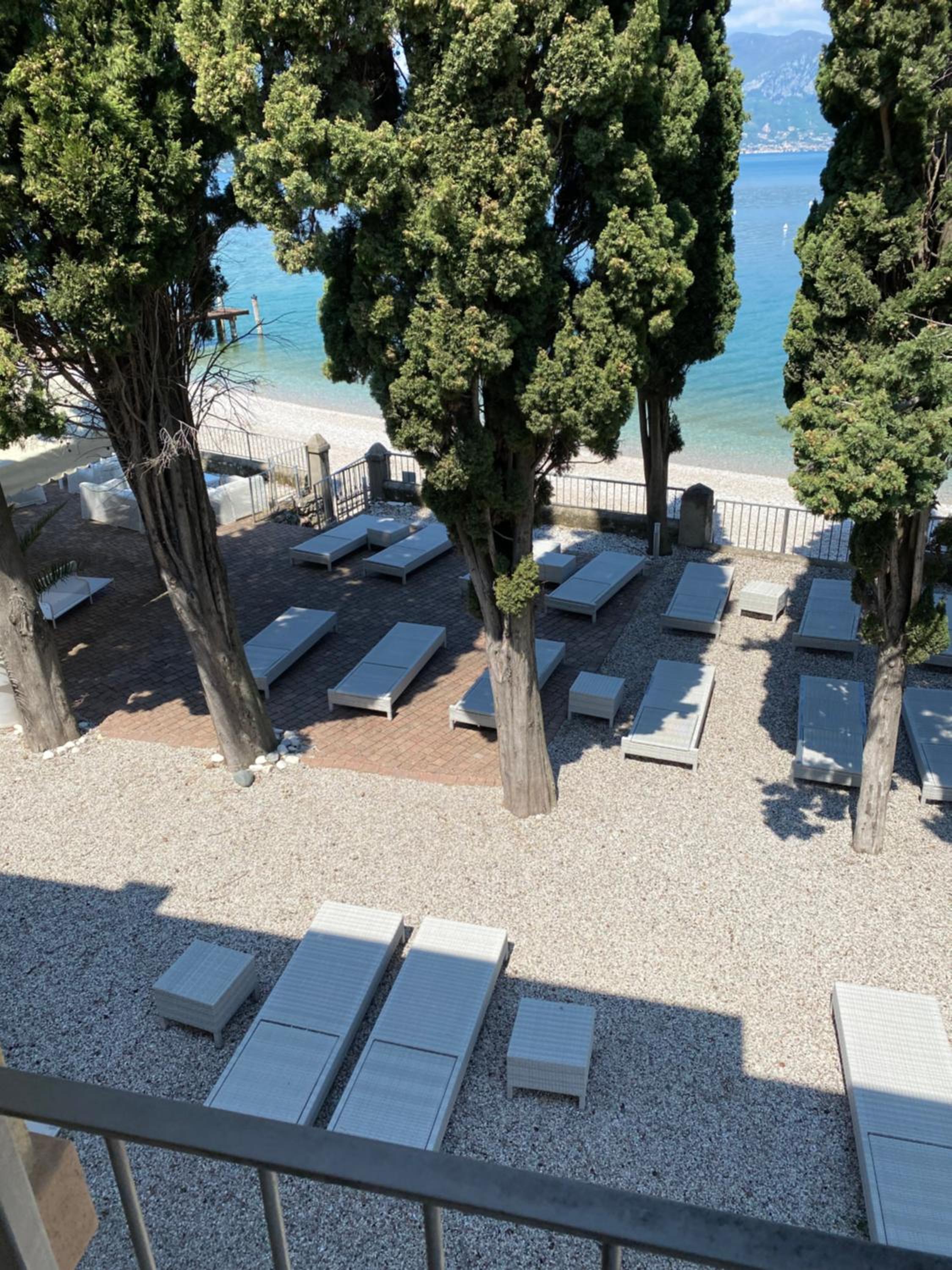 Double Room with Balcony and Lake View - Photo 14