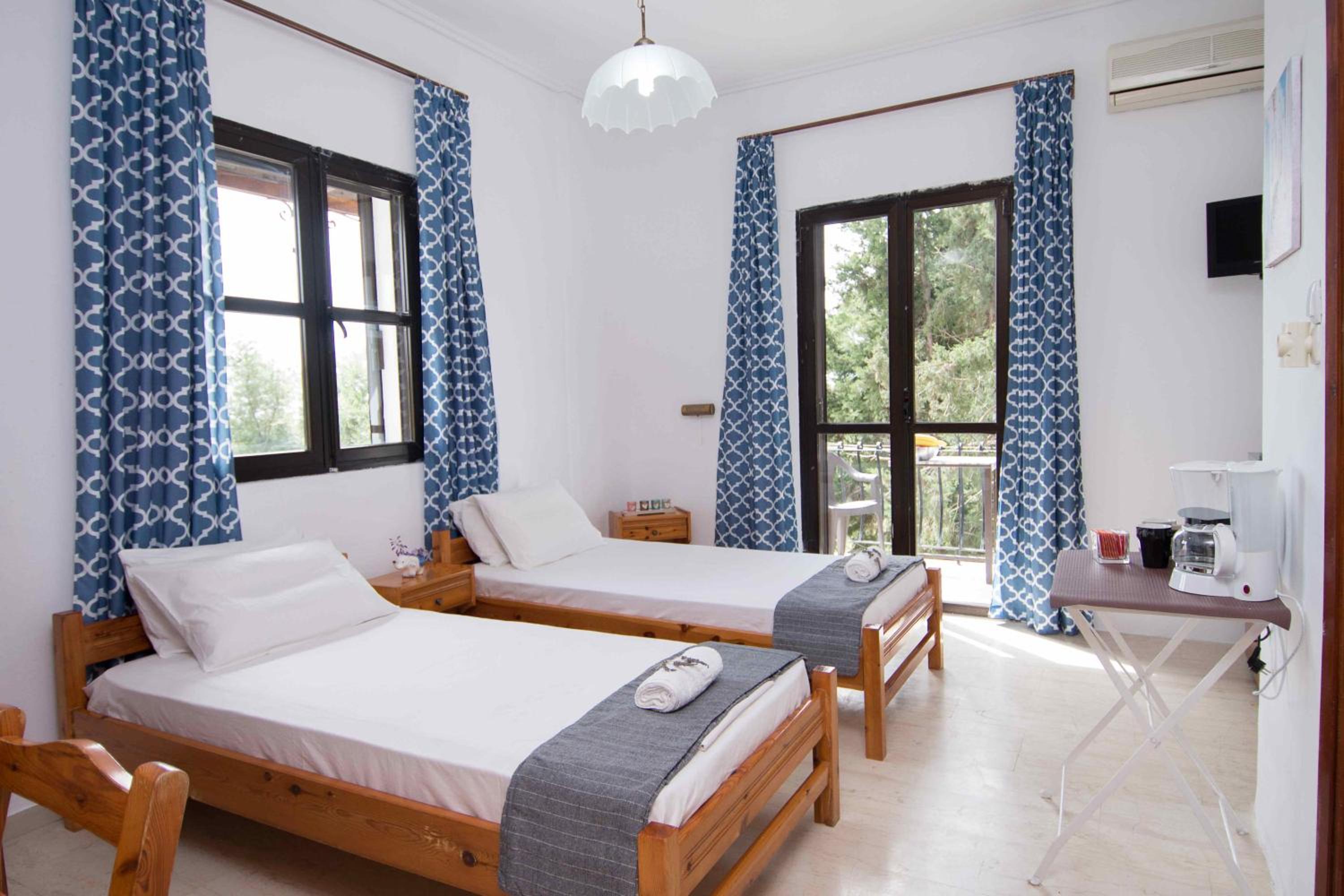 Triple Room with Sea View