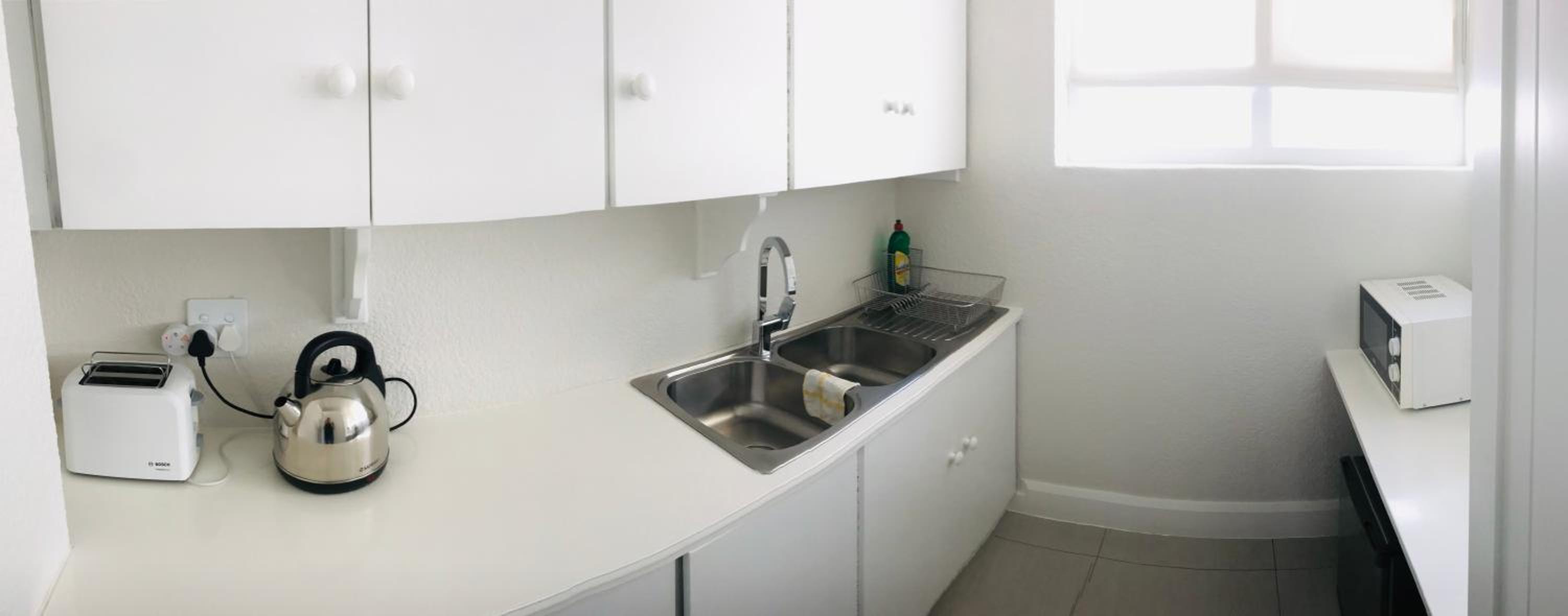 Superior Sea view with ensuite shower photo 3