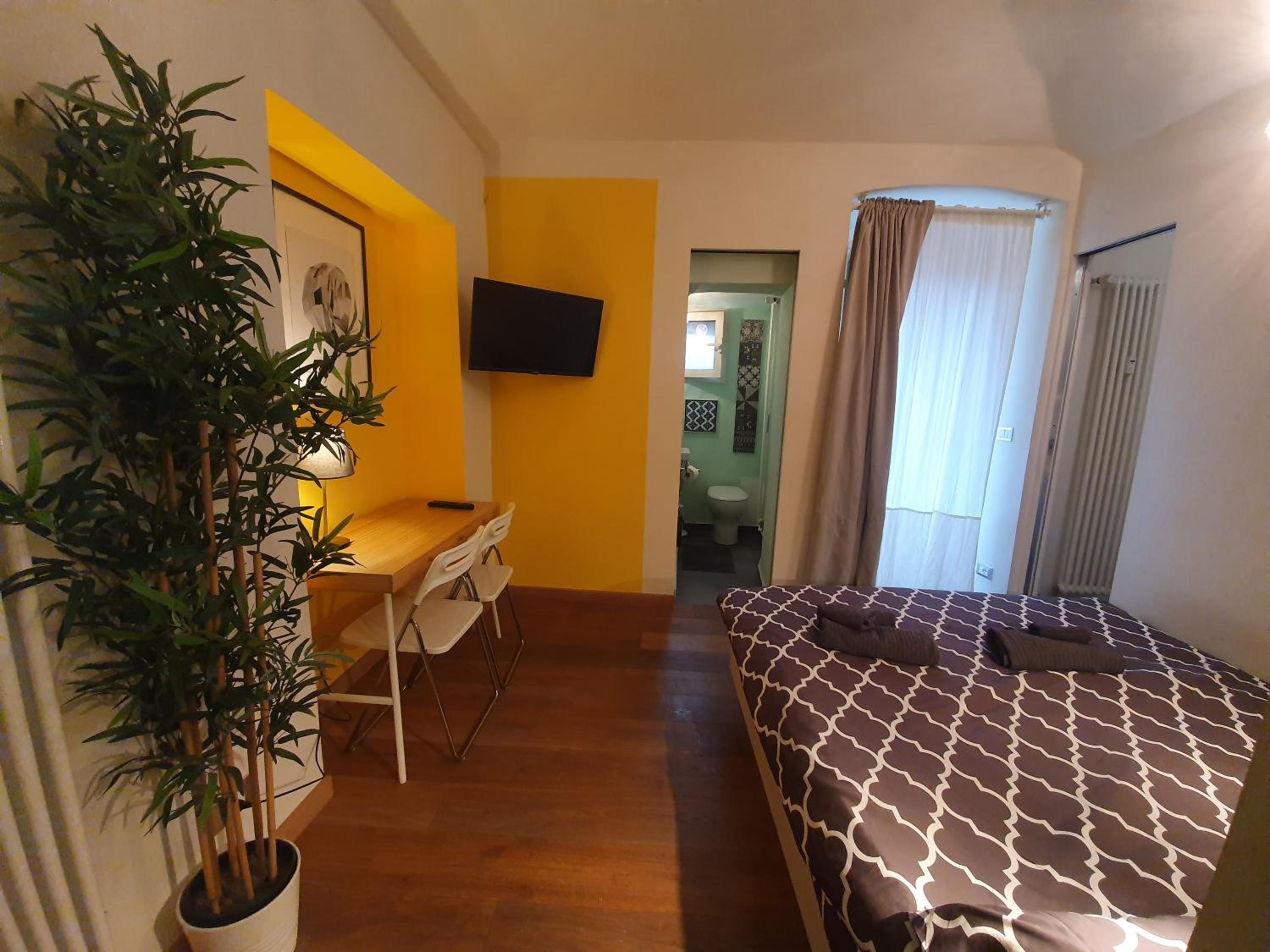 Two-Bedroom Apartment - Photo 17