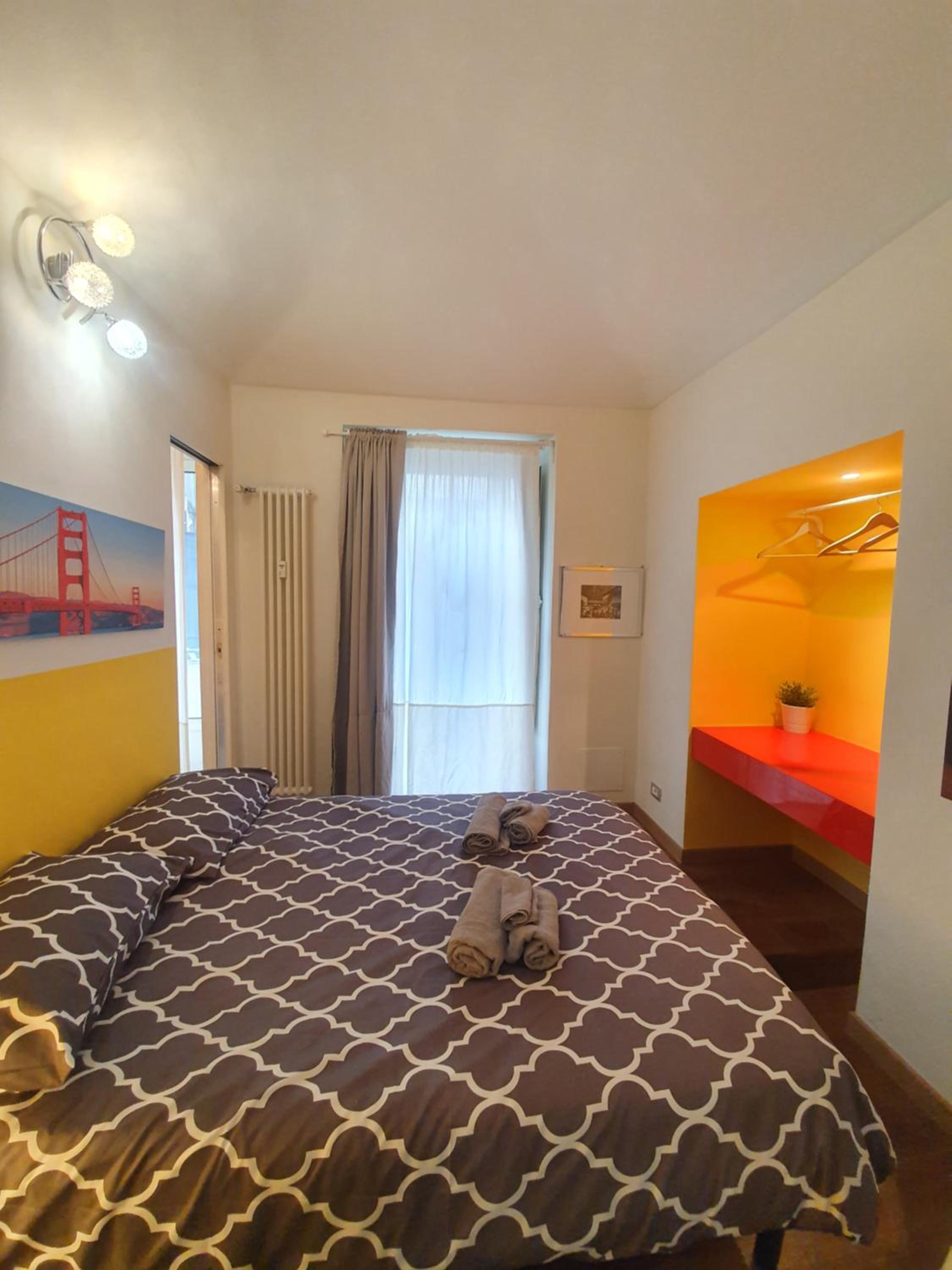 Two-Bedroom Apartment - Photo 19