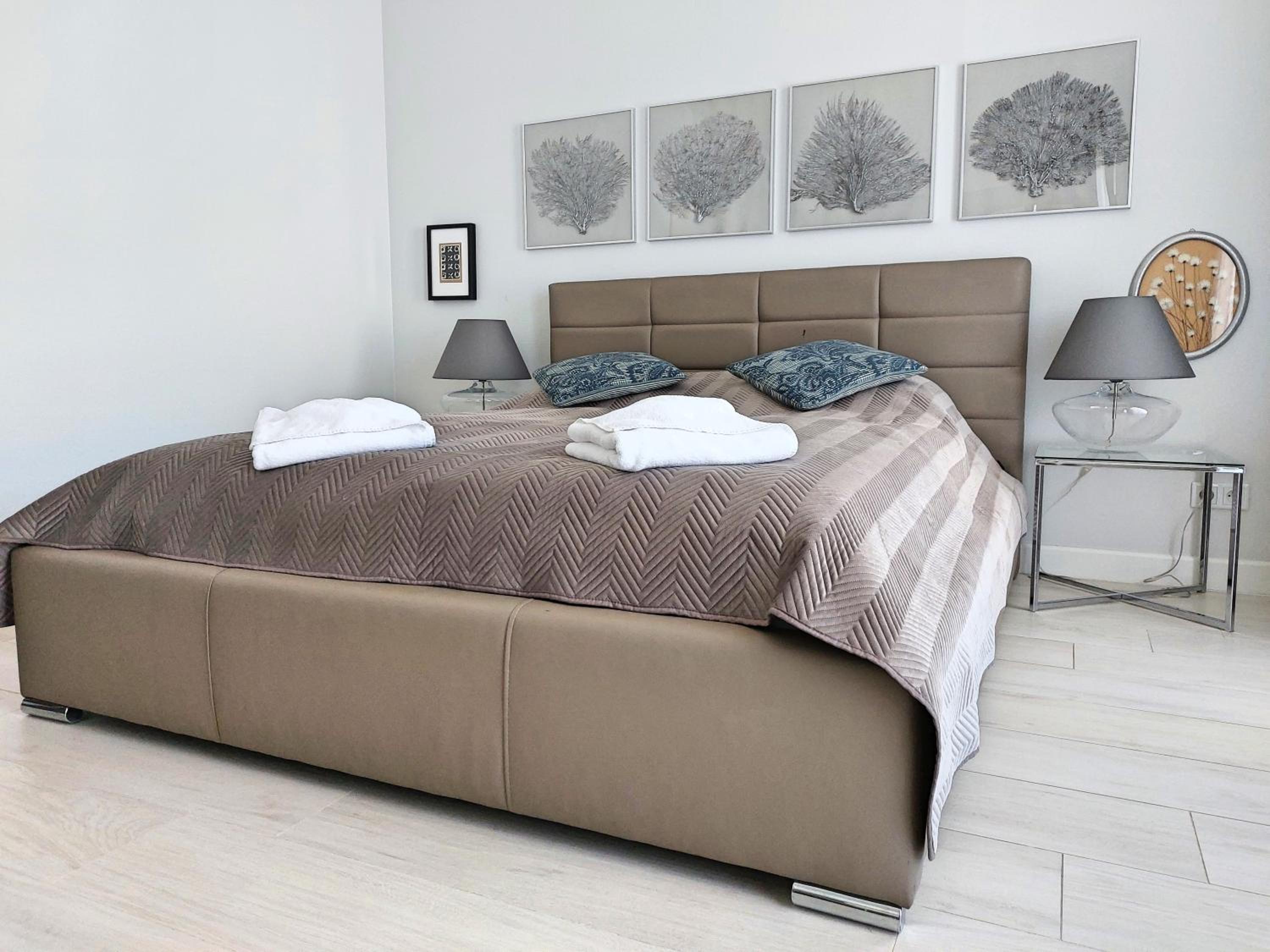 Deluxe Quadruple Room - Photo 6