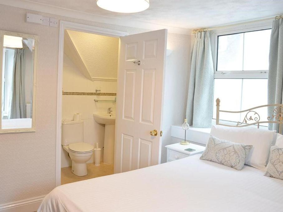 Superior King Room photo 3