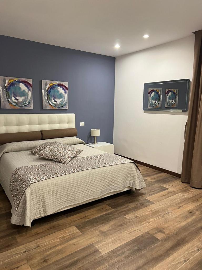 Double Room with Spa Access - Photo 1