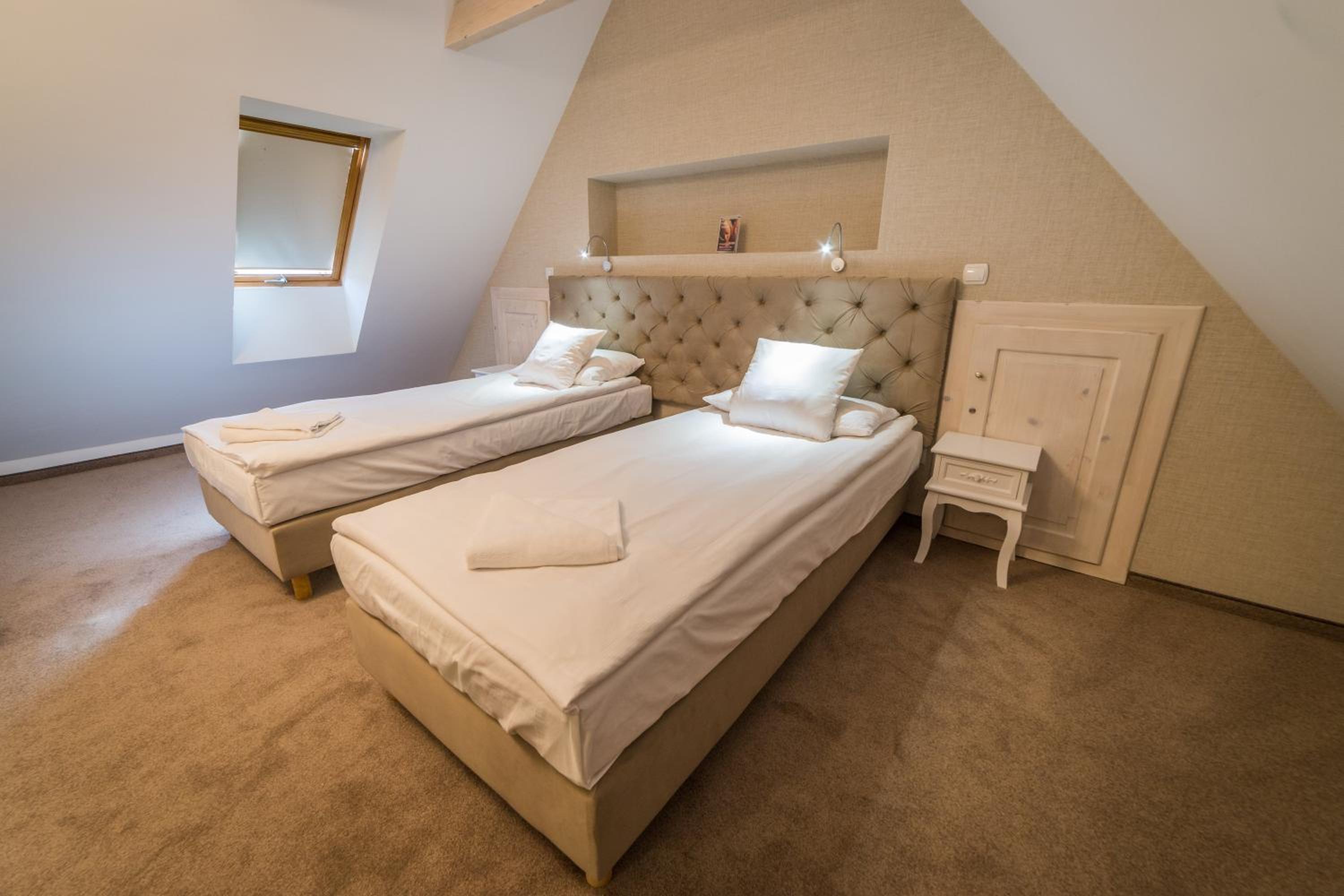 Economy Double or Twin Room - Photo 5