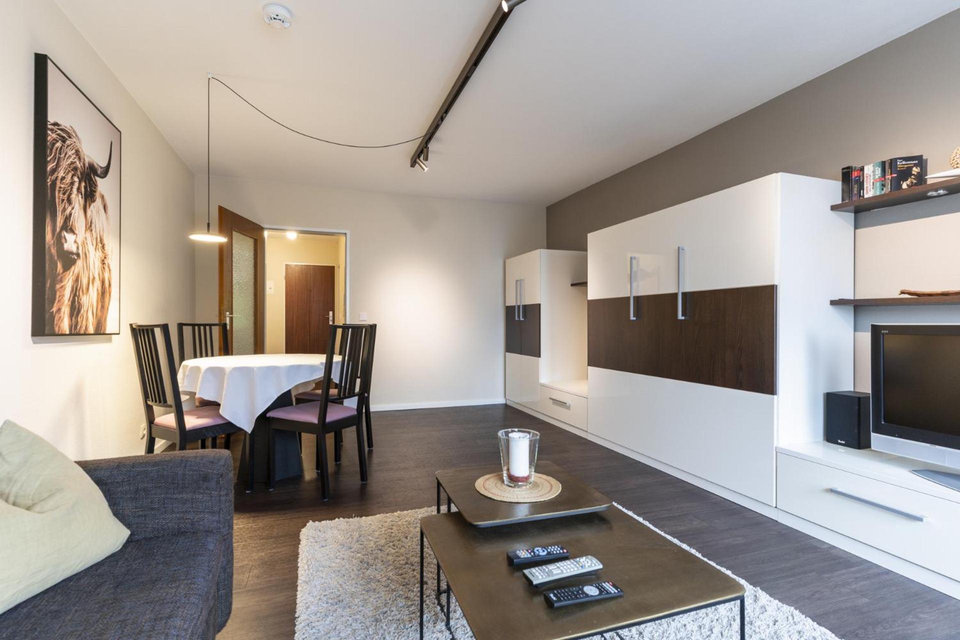Apartment with Balcony photo 1