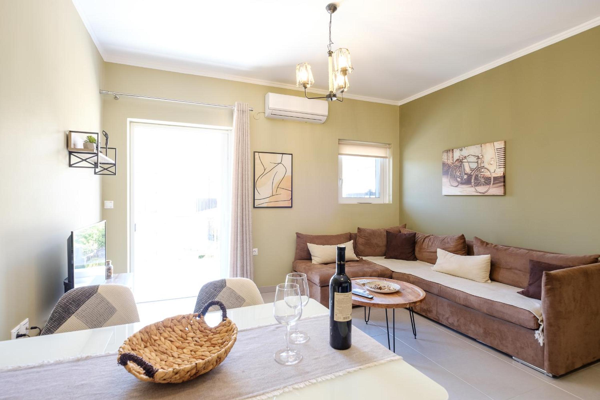 One-Bedroom Apartment - Photo 13