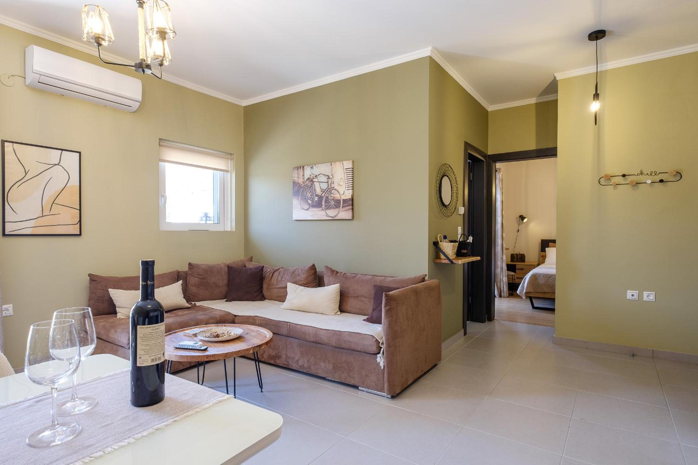 One-Bedroom Apartment - Photo 8