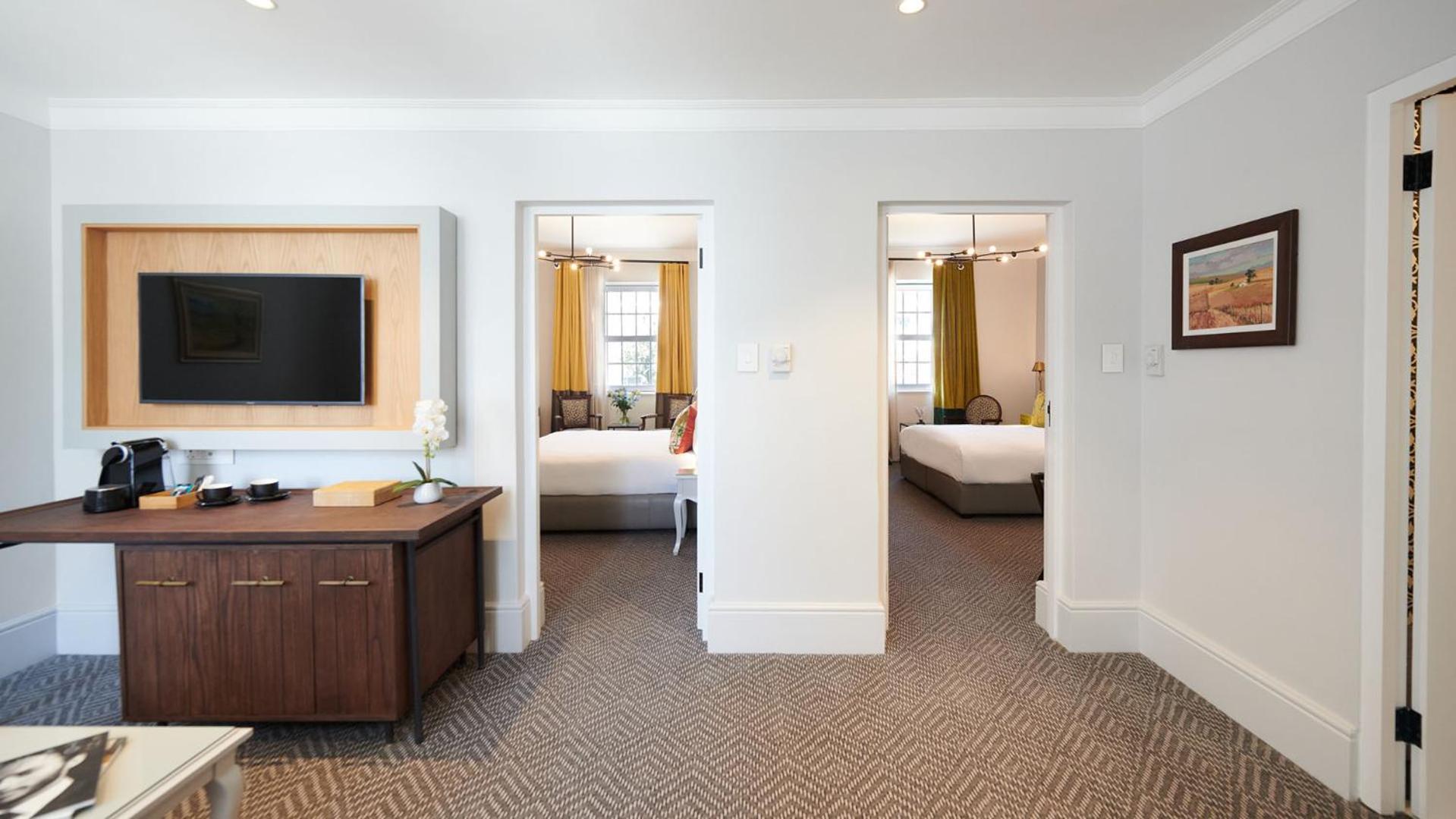 Family Suite - Photo 10