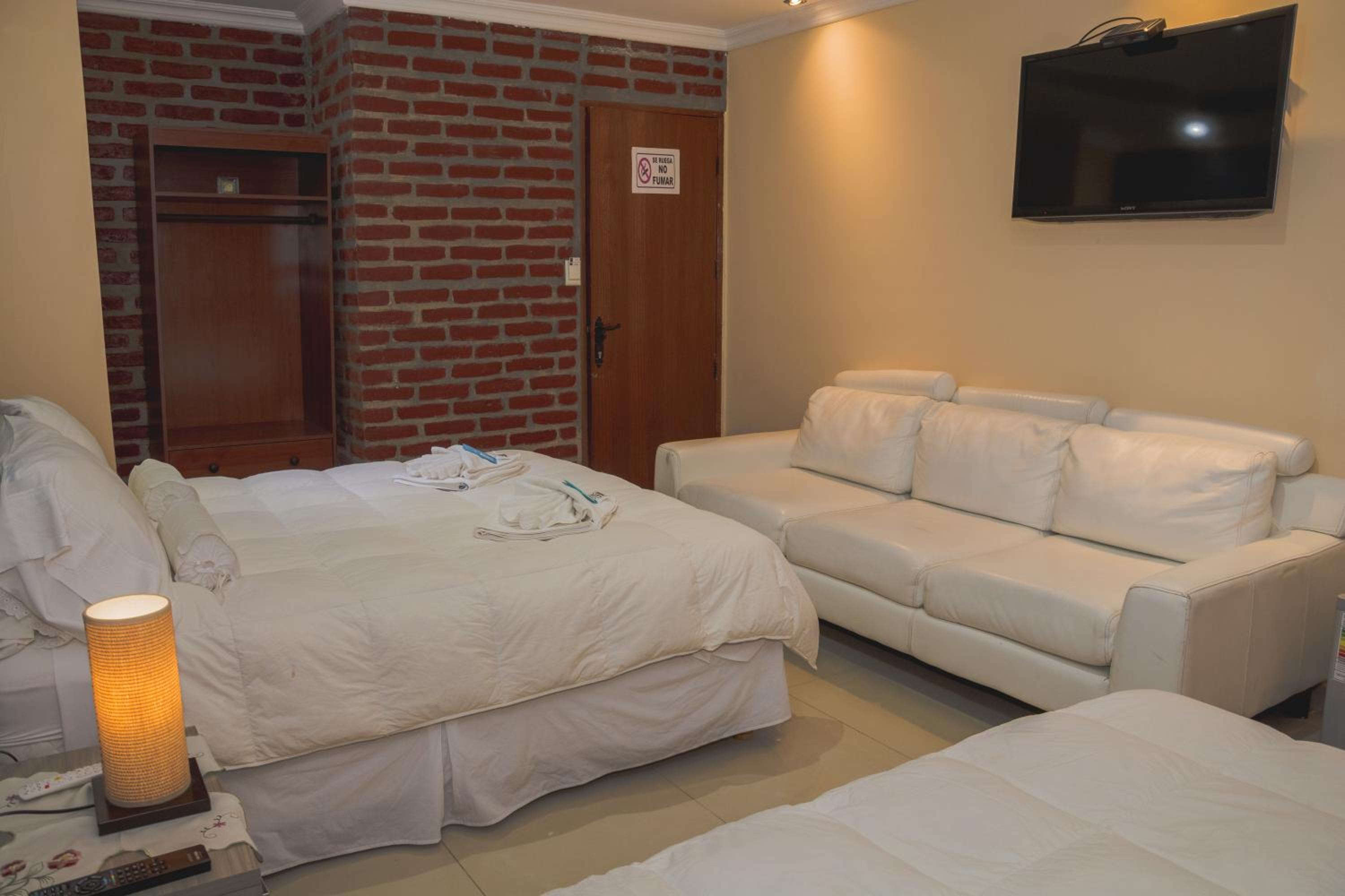 Superior Triple Room photo 3