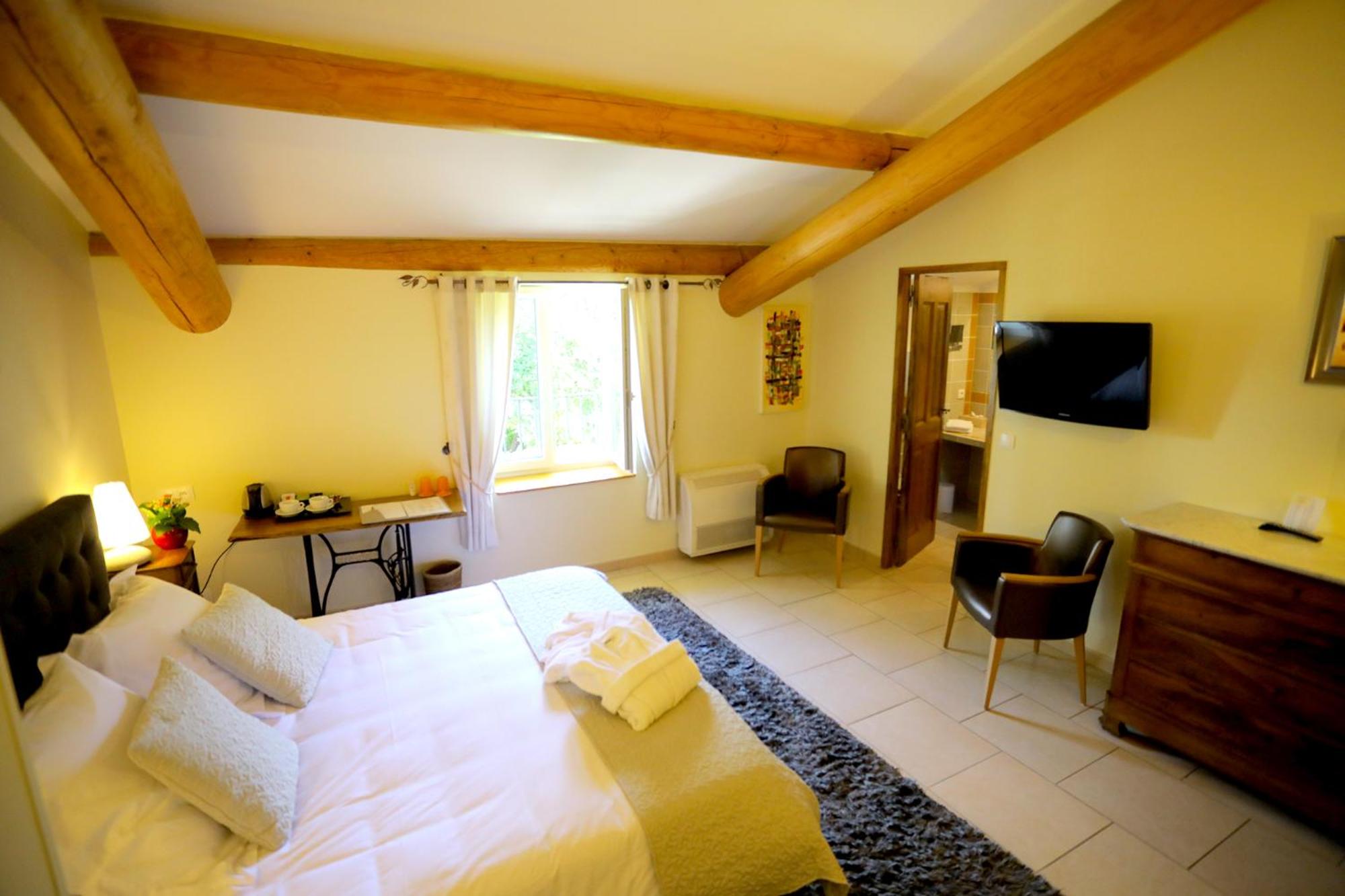 Superior Double or Twin Room photo 2