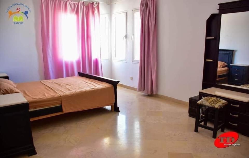 Apartment with Terrace photo 2