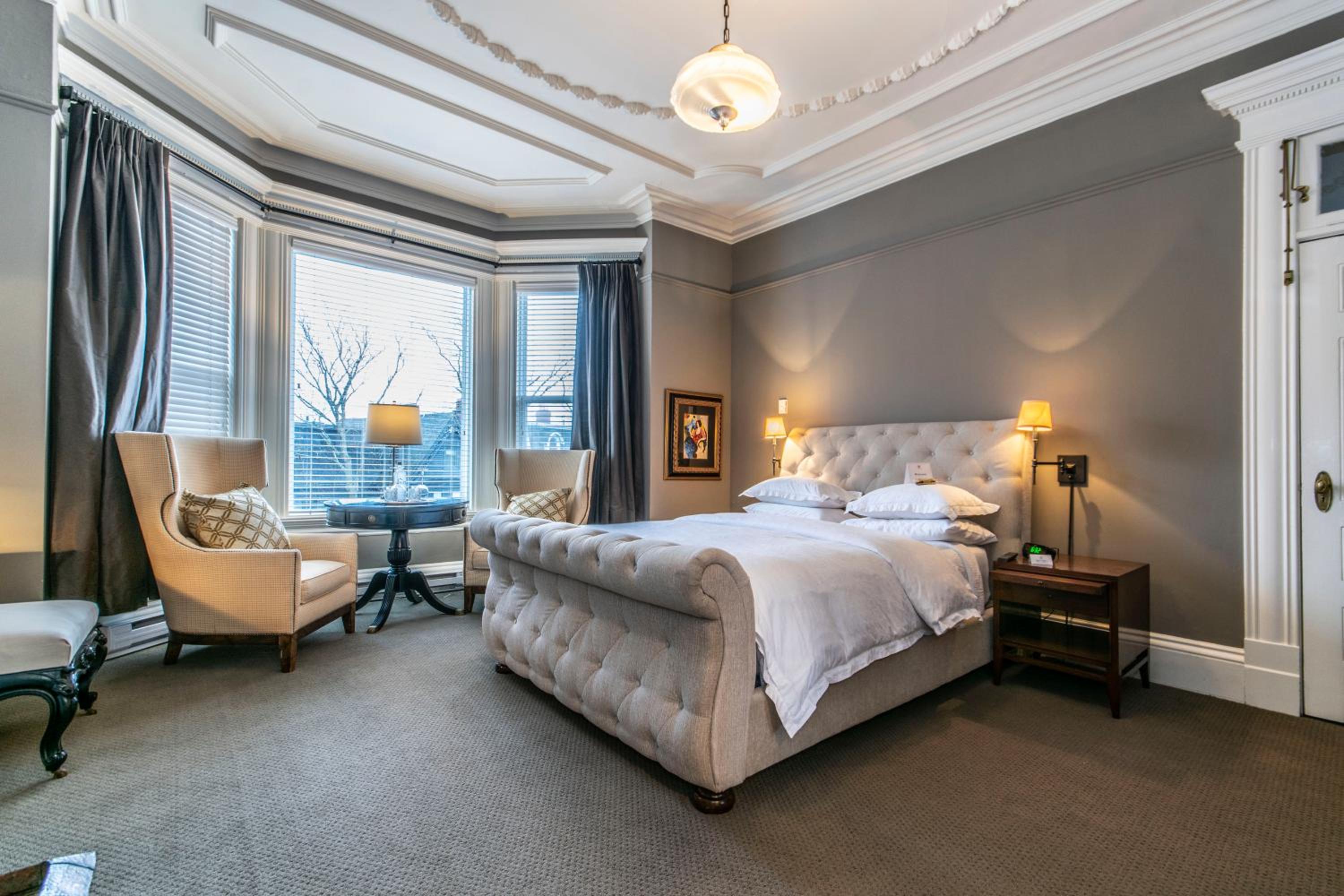 Deluxe Suite - Duchess of Cornwall Suite