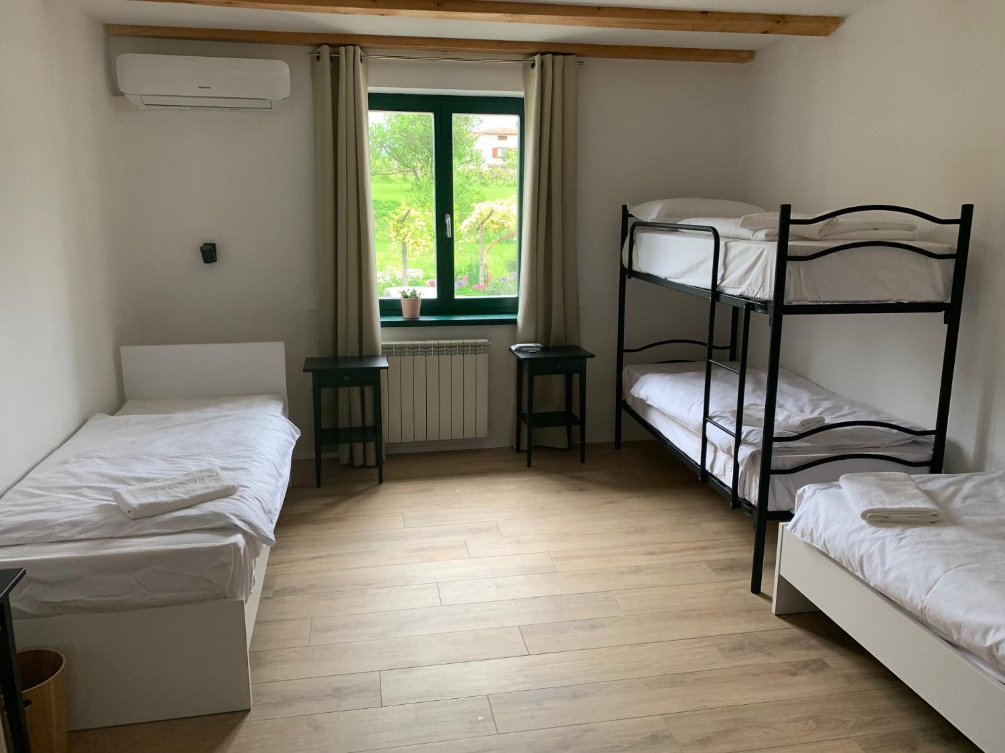 Quadruple Room photo 3