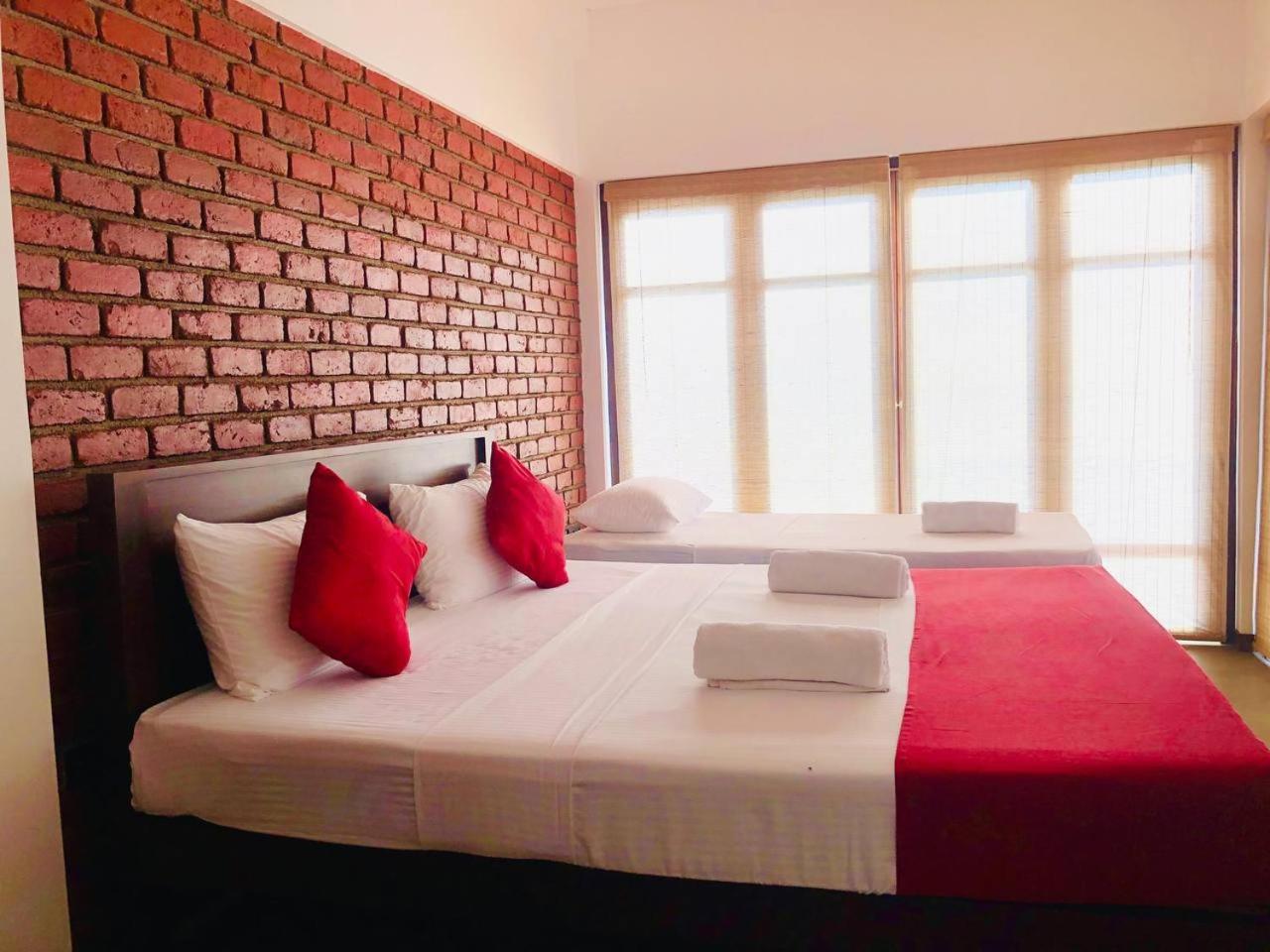 Deluxe Triple Room photo 2