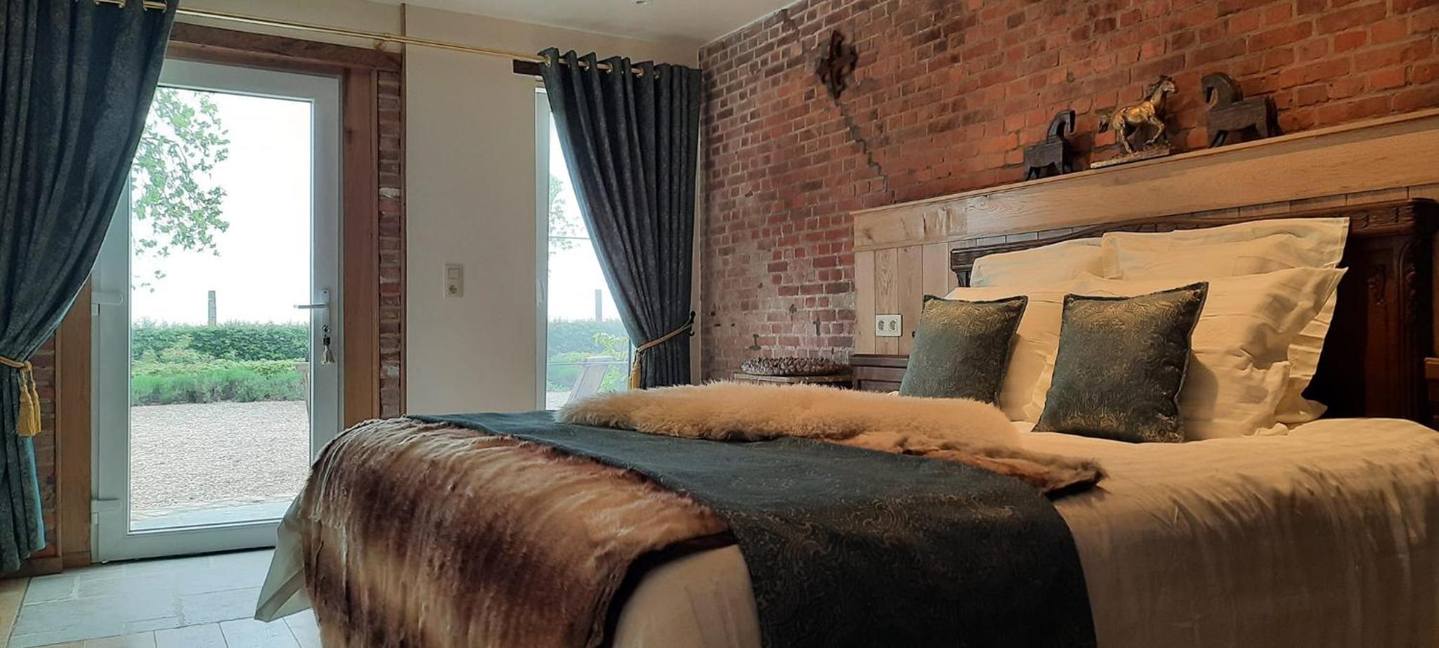 King Room with Spa Bath photo 2