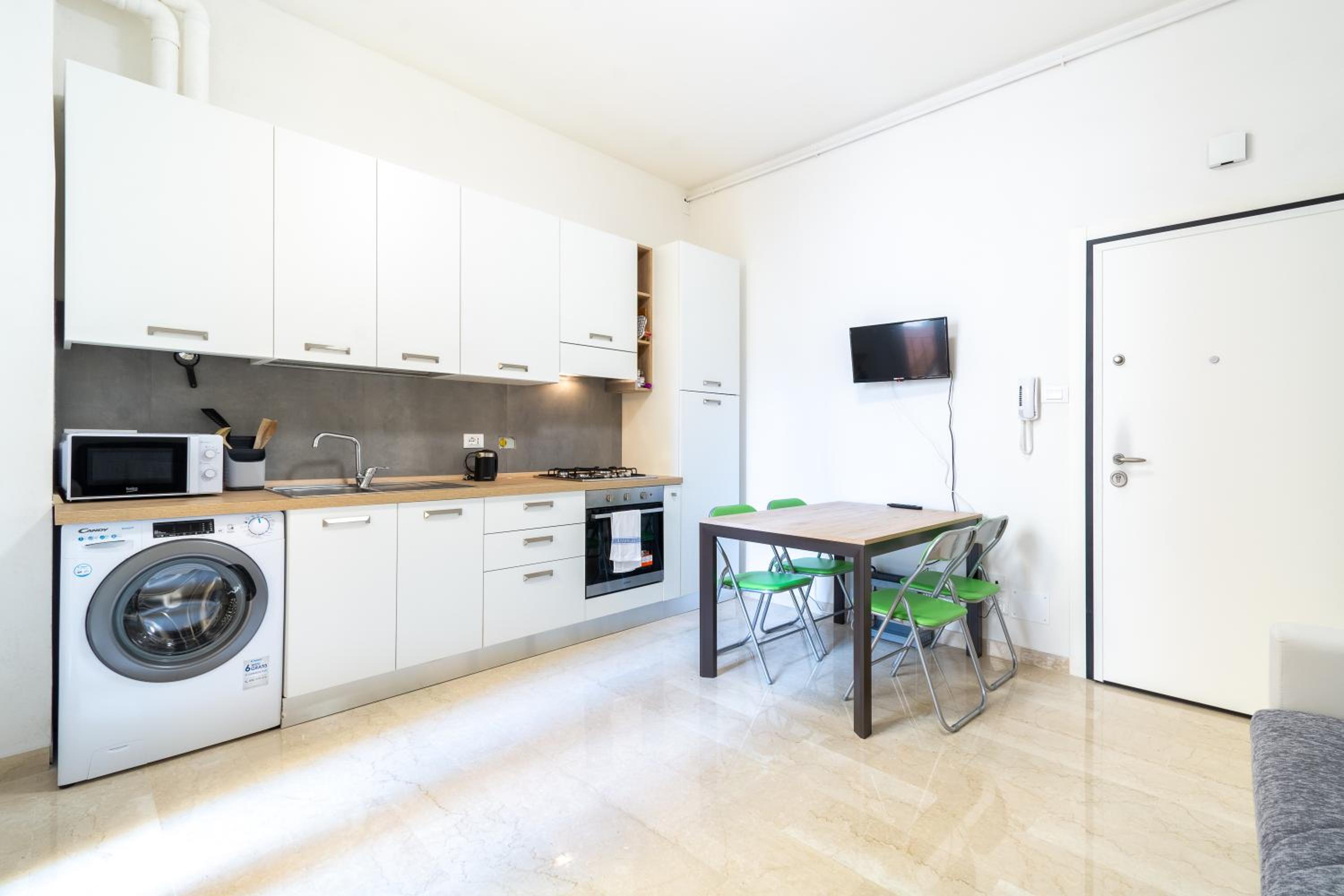 One-Bedroom Apartment - Photo 5