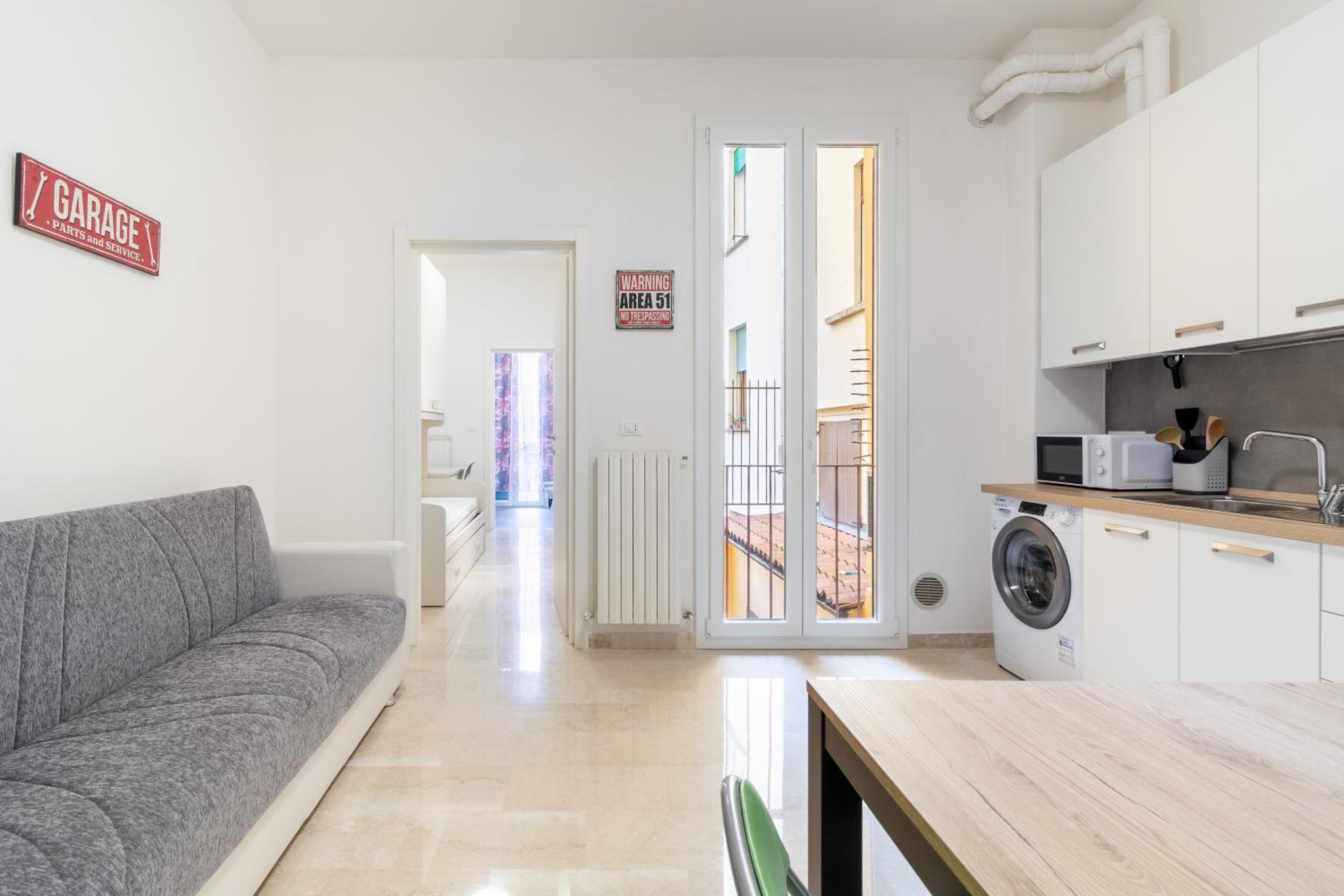 One-Bedroom Apartment - Photo 26