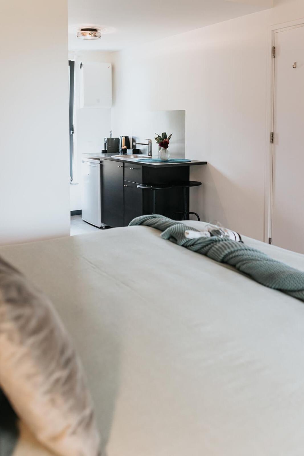 Deluxe Room - Photo 7