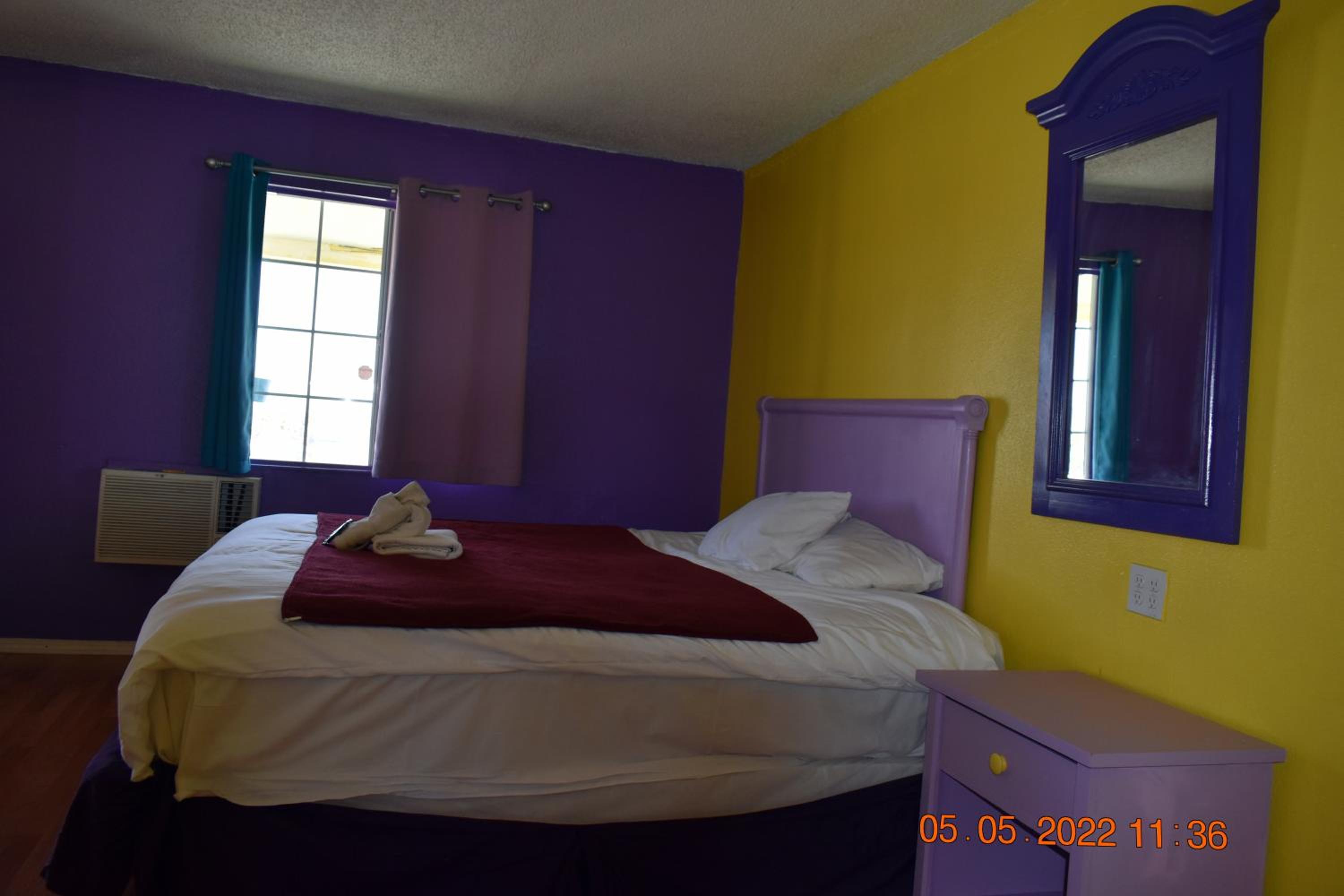A Room with Two Double Beds photo 1